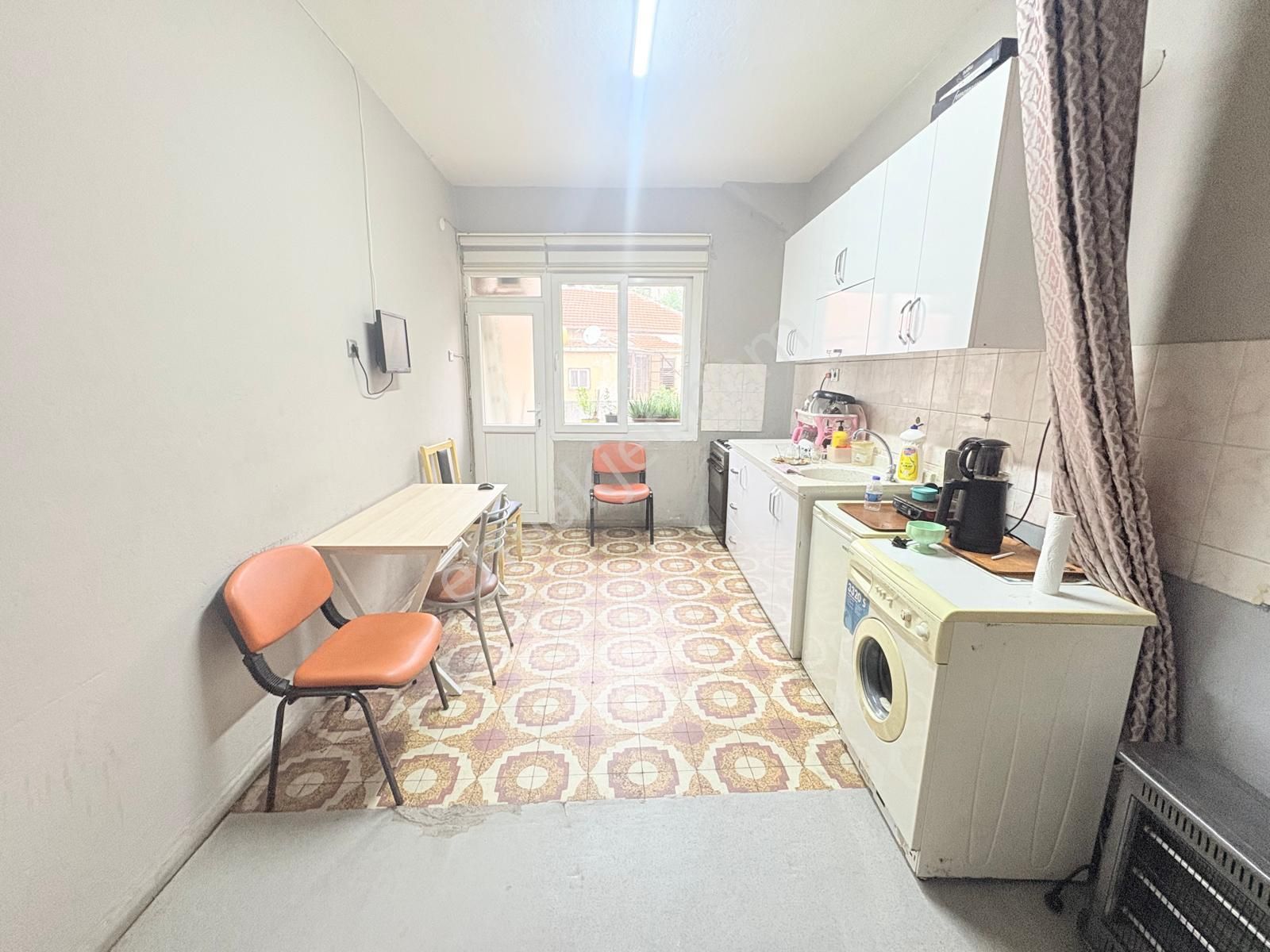 Prestij'den Camişerifte Geniş Oturumlu 3+1 Daire - Görsel 5