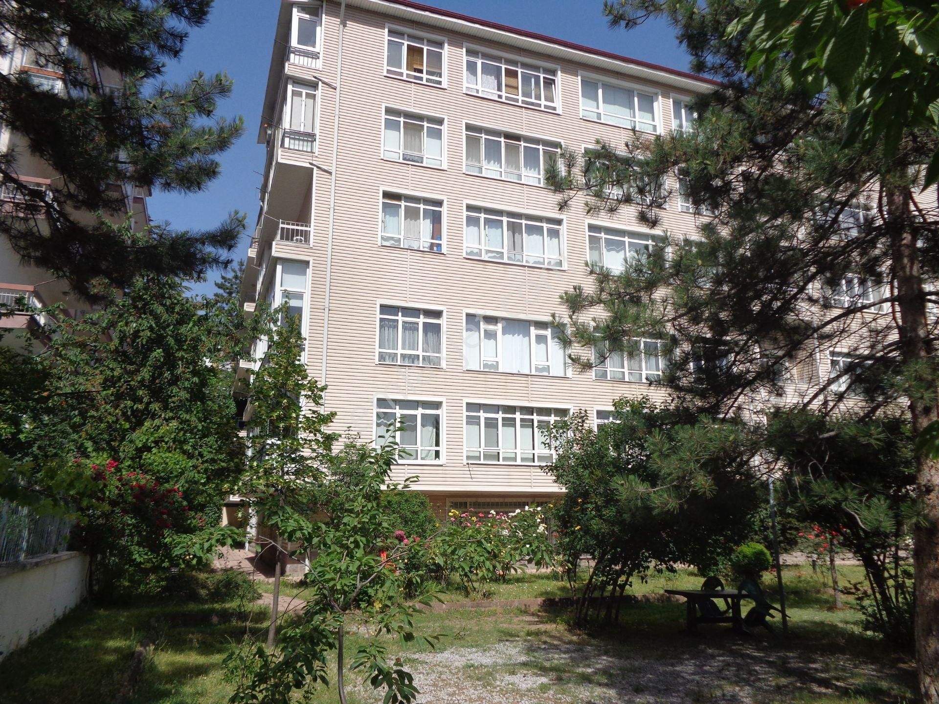 Refik Belendir Sokakta 2.kat , 3+1 , Mobilyalı, Manzaralı, Merkezi ,bakımlı.... - Görsel 34