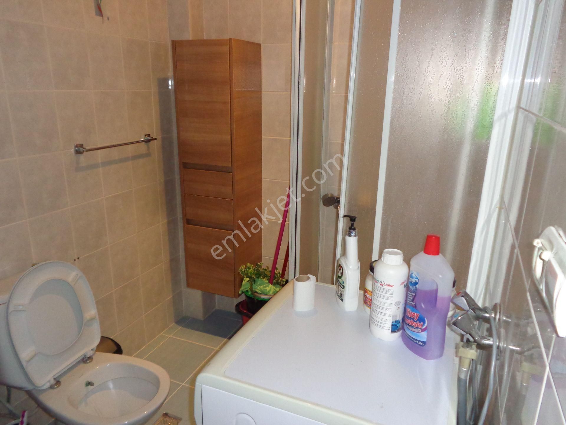 Refik Belendir Sokakta 2.kat , 3+1 , Mobilyalı, Manzaralı, Merkezi ,bakımlı.... - Görsel 23