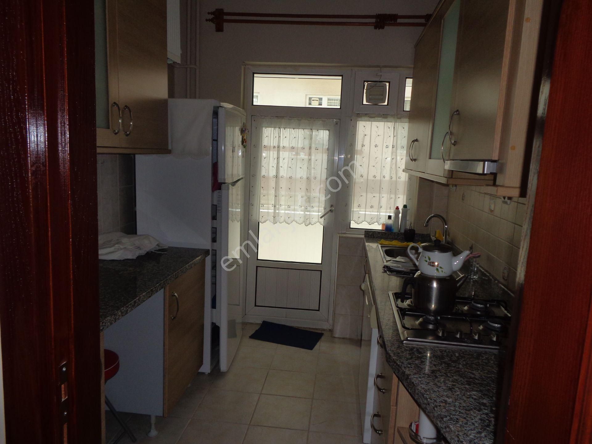 Refik Belendir Sokakta 2.kat , 3+1 , Mobilyalı, Manzaralı, Merkezi ,bakımlı.... - Görsel 22