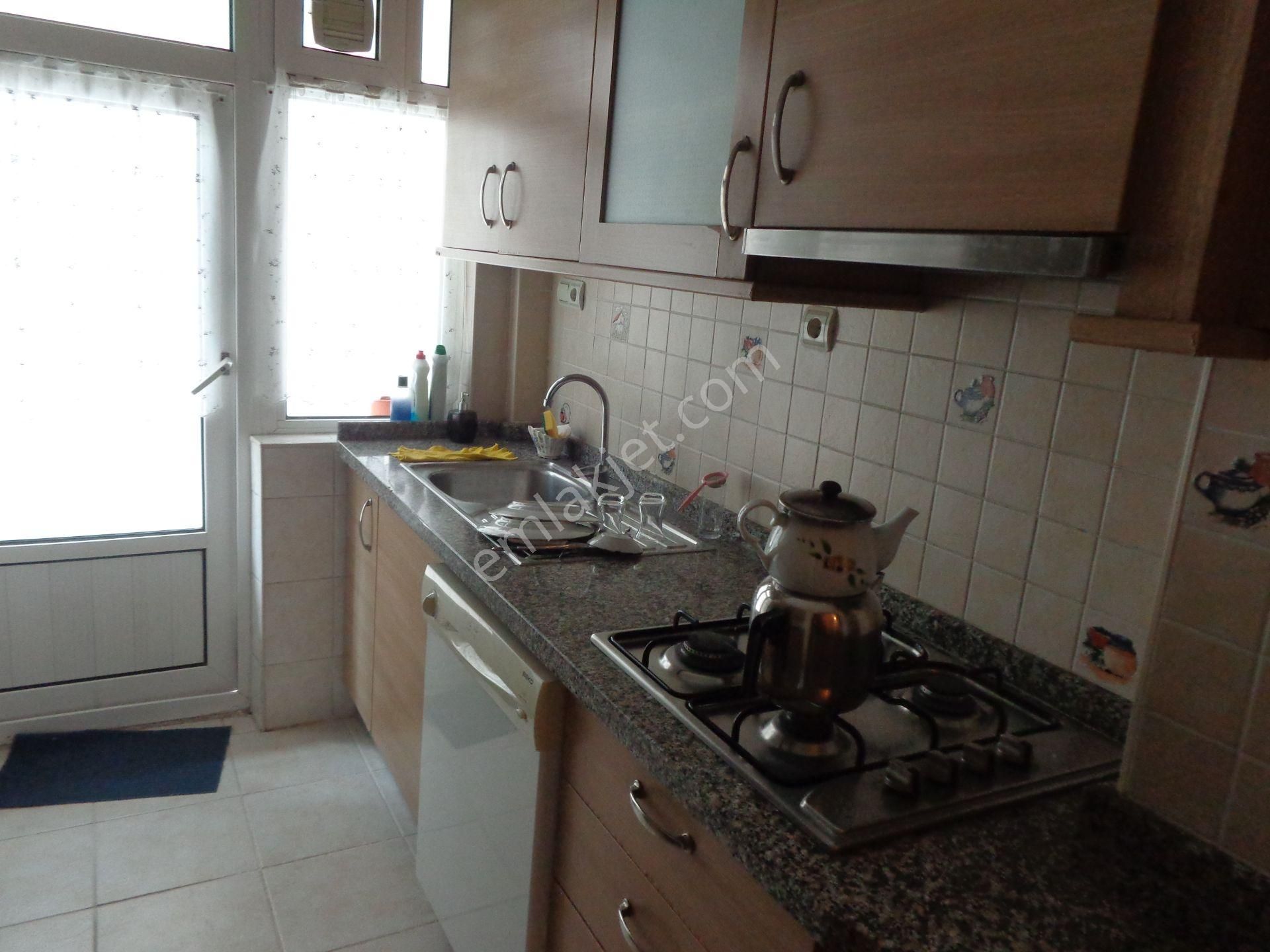 Refik Belendir Sokakta 2.kat , 3+1 , Mobilyalı, Manzaralı, Merkezi ,bakımlı.... - Görsel 33