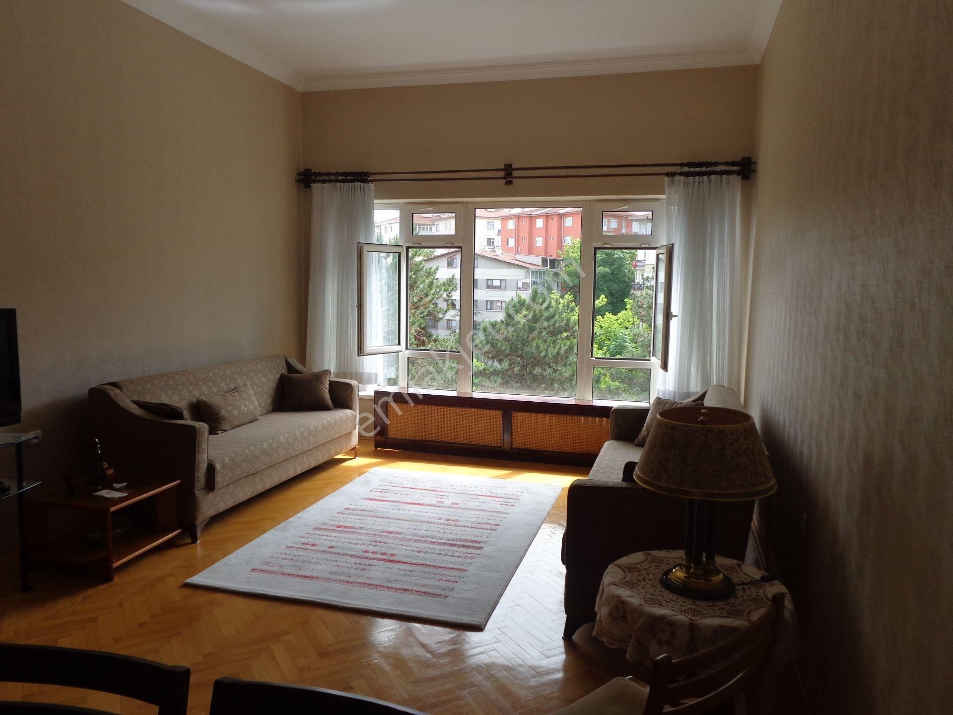 Refik Belendir Sokakta 2.kat , 3+1 , Mobilyalı, Manzaralı, Merkezi ,bakımlı.... - Görsel 15