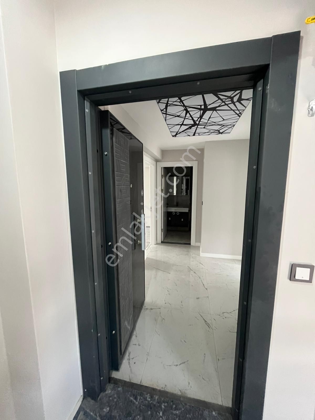 Bandırma Mavi Emlaktan Yeni Mahallede Kiralık Daire