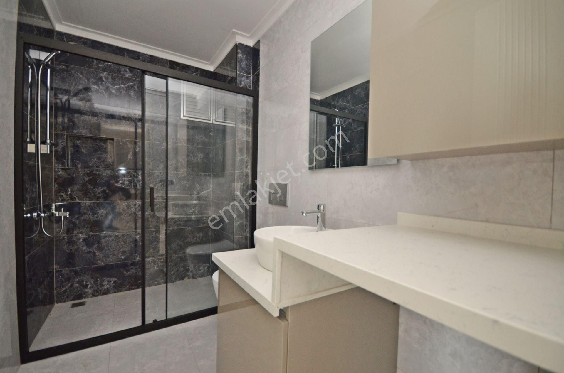 Alanya / Demirtaş’ta Deniz & Havuz Manzaralı 1+1 Satılık Daire - Görsel 12