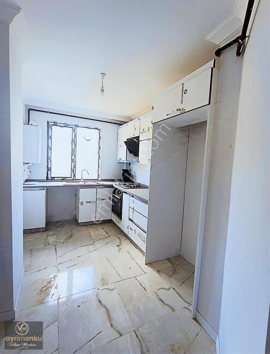 Çengelköy Bahçelievlerde Sitede K.otopark 2+1 Satılık Daire - Görsel 6