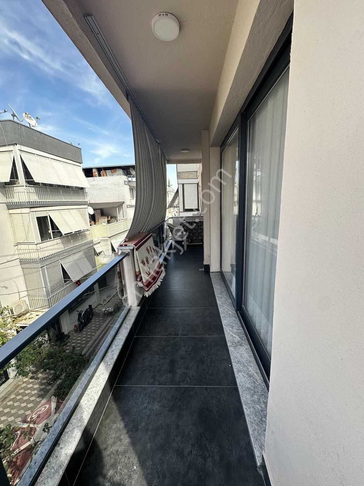 Turpa Balçova'dan Arakat 3+1 Köşe Konumlu Daire - Görsel 20