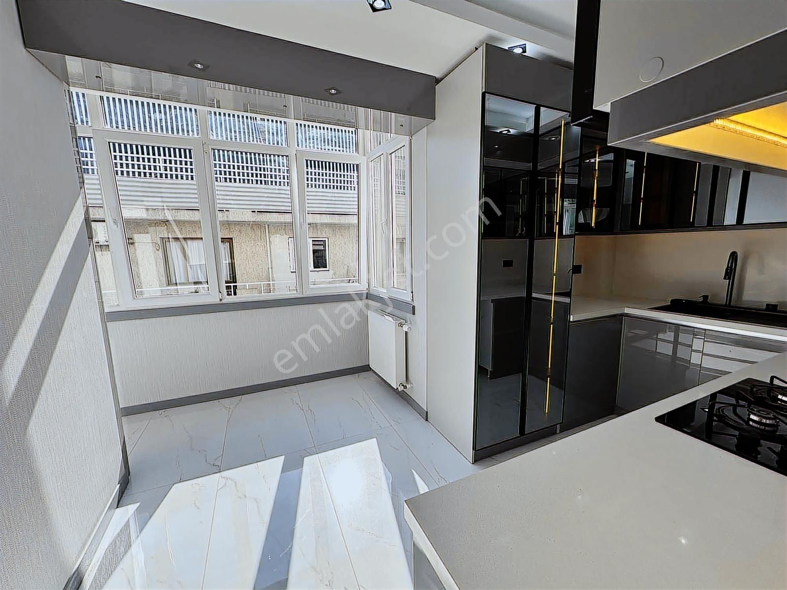 Balçovada 3+1 Ara Kat İçi Lüks Yapılı Satılık Köşe Daire - Görsel 21