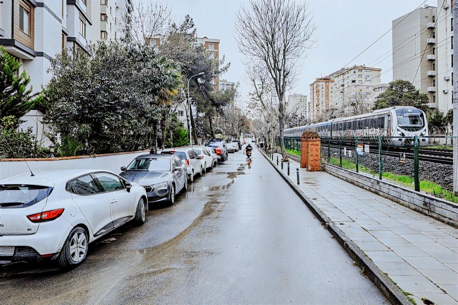 Erenköy'de Yeni Eşyalı 2+1 Kiralık Daire - Görsel 26