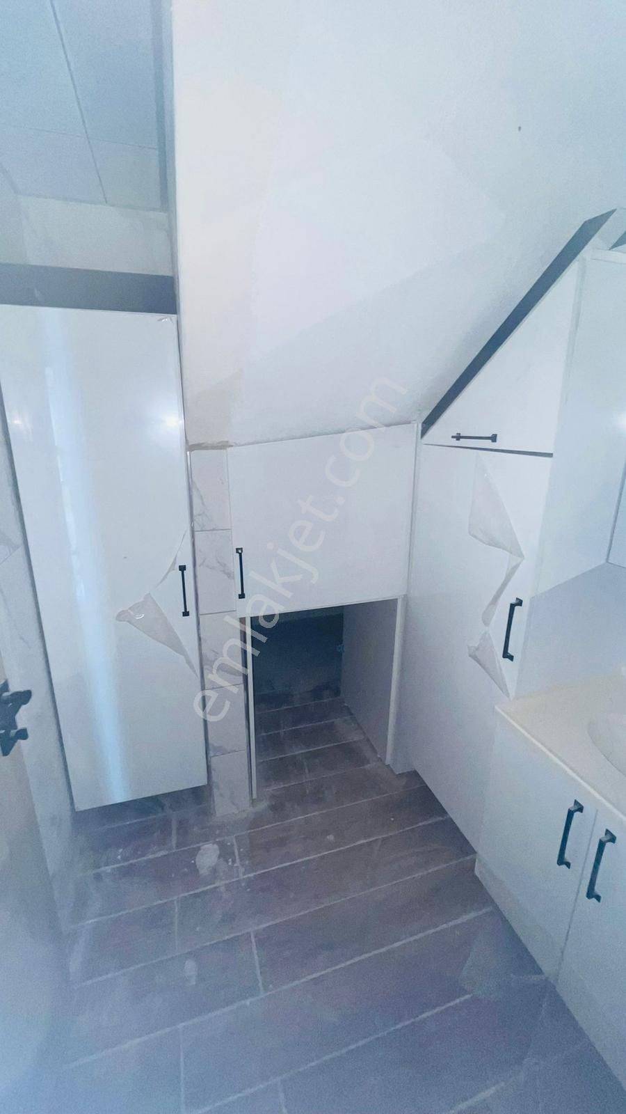Gülyakada Sıfır Lüks 3+1 Dubleks Asansör + Otopark + Teras - Görsel 28