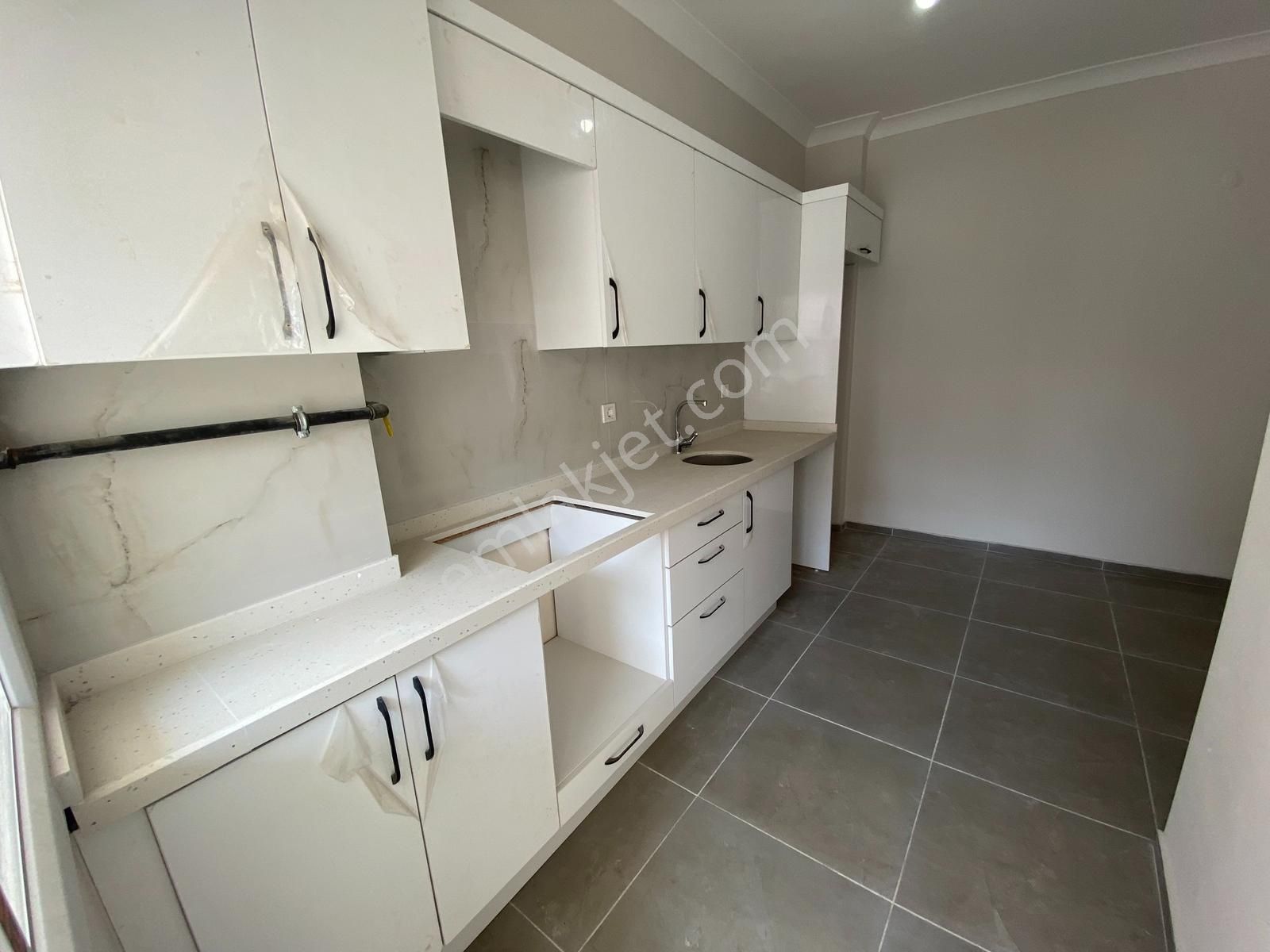 Lidya Emlak'tan 4+2 170m2 Sıfır E-5 Yanı Satılık Dublex Daire - Görsel 12