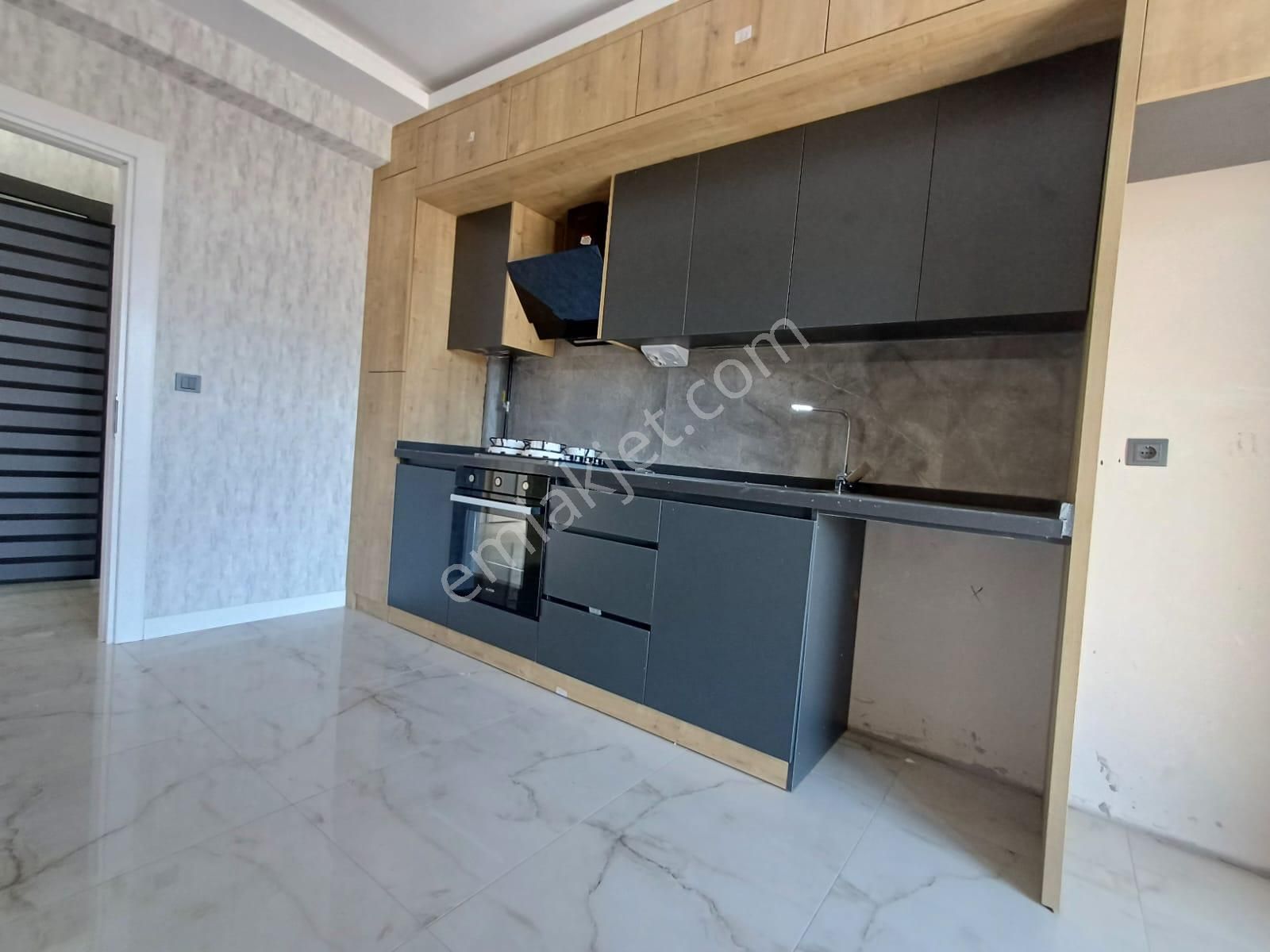 Emrah Çiftci'den Selçuklu Selahaddin Eyyubi Mah.ahmet Yesevi Cad. Yanı Satılık 2+1 Daire - Görsel 2