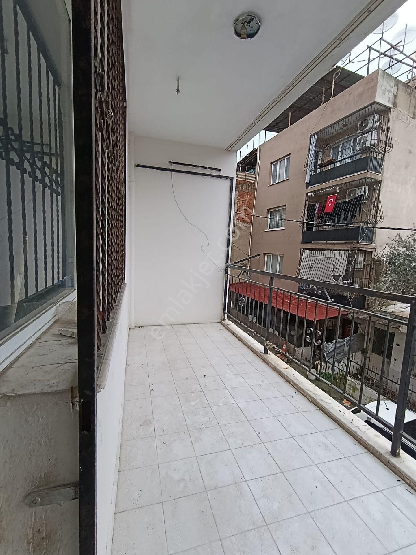 Bozyaka Sevgi Mahallesi'nde 3+1 Arakat - Görsel 10