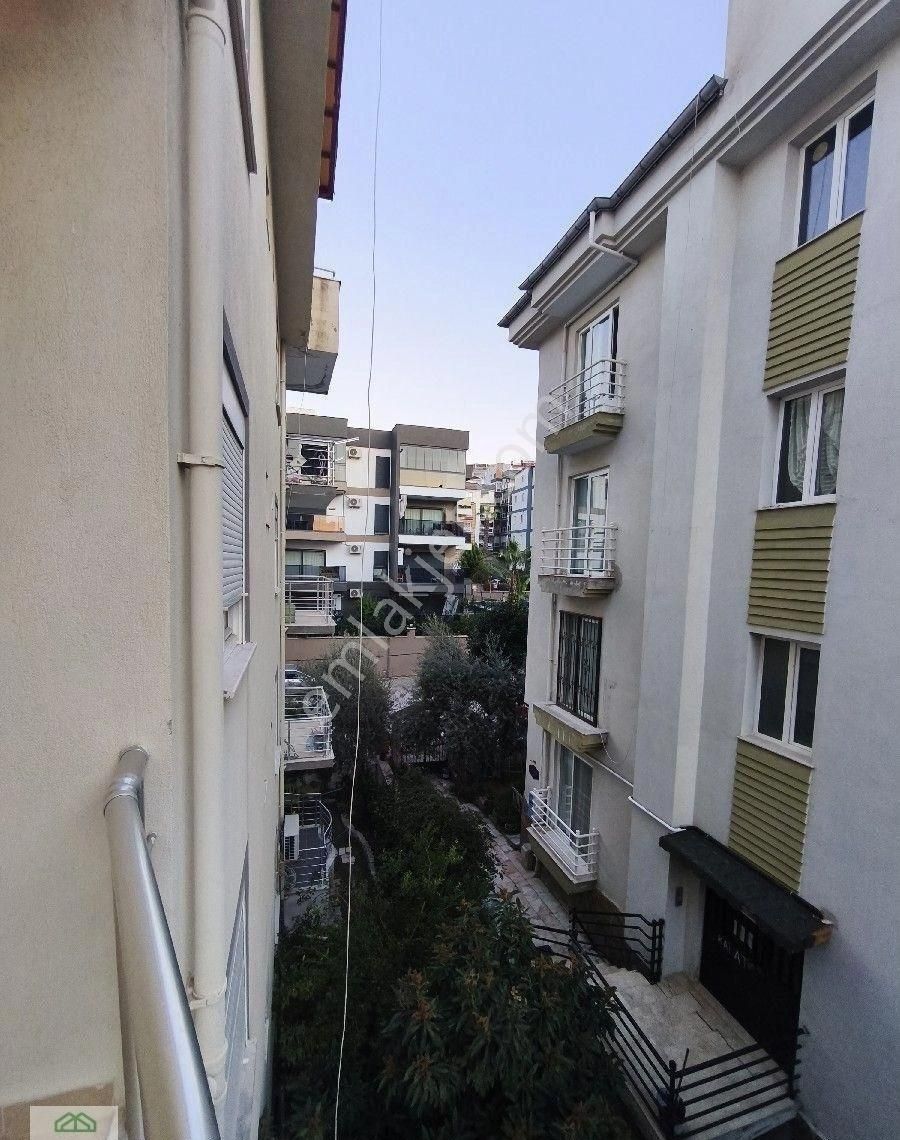 Kuşadası Ege Mahallesi’nde Merkezi Konumda Satılık 2+1 Daire - Görsel 11