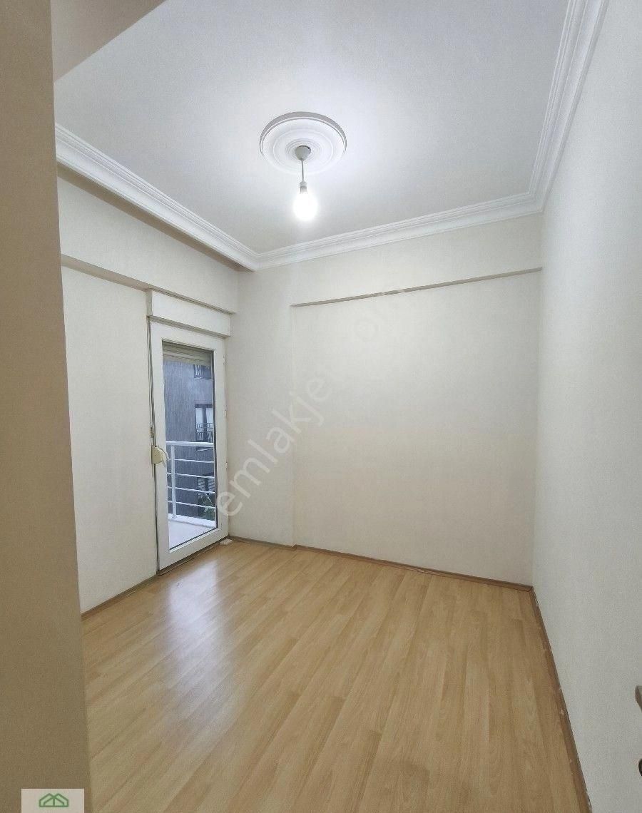Kuşadası Ege Mahallesi’nde Merkezi Konumda Satılık 2+1 Daire - Görsel 12