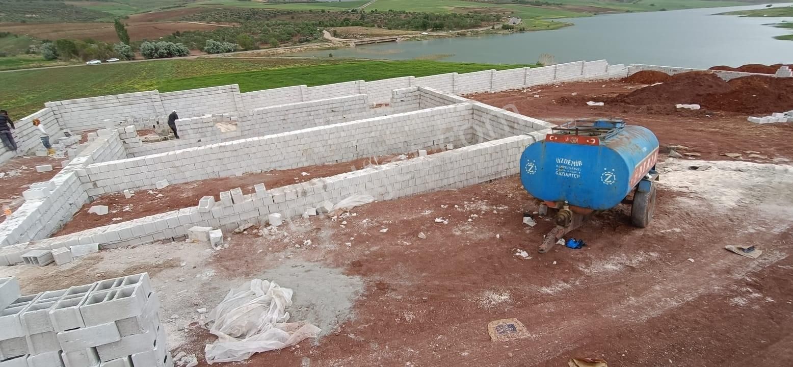 Aktifden Asfalt Üzeri Etrafı Çevrili Kuyusu Olan Bağ Evlik Arazi - Görsel 26