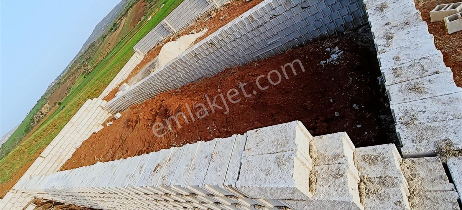 Aktifden Asfalt Üzeri Etrafı Çevrili Kuyusu Olan Bağ Evlik Arazi - Görsel 33