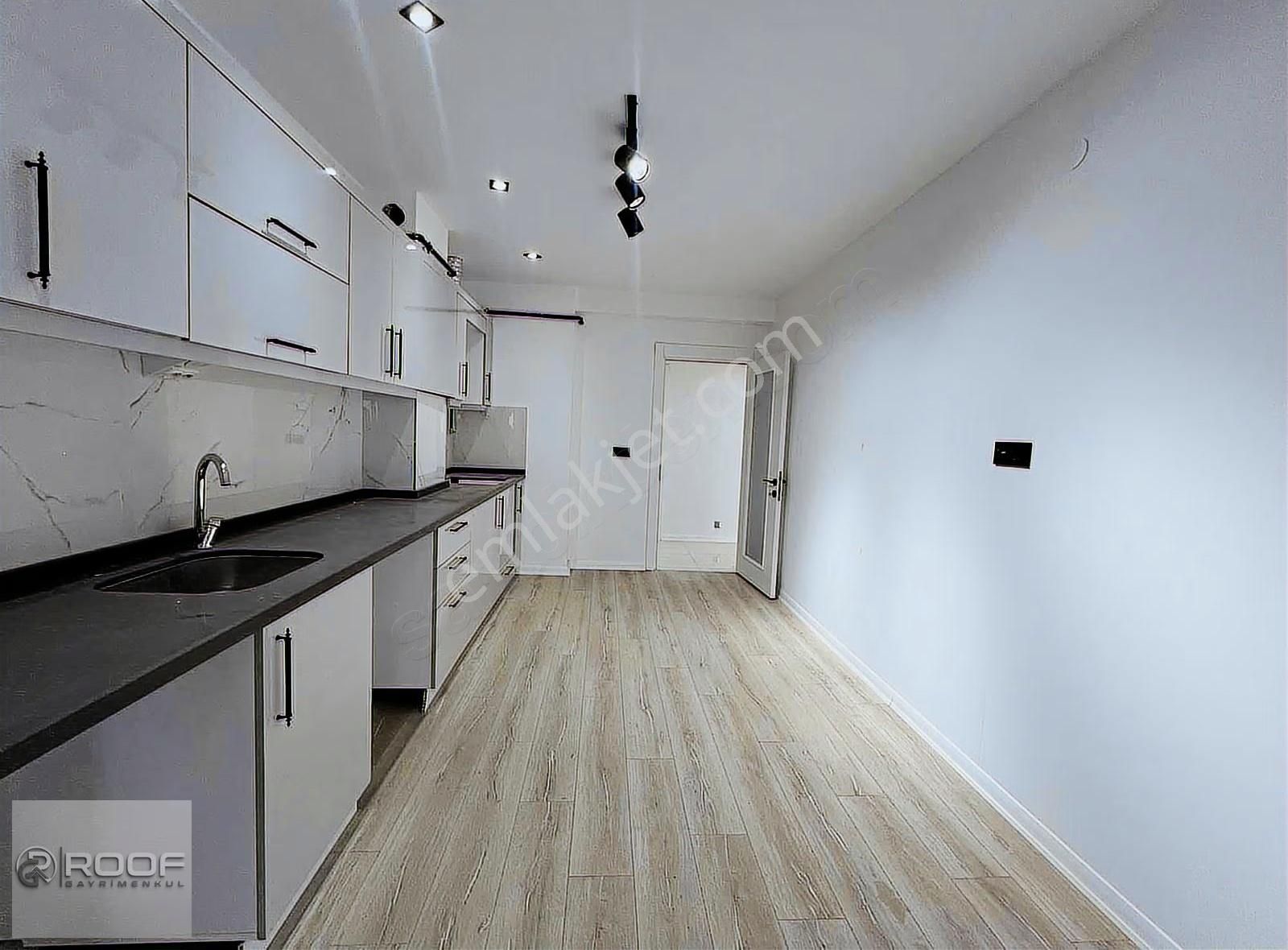 Roof Gayrimenkul'den Çamlıca Mah. Özel Garajlı Arakat 140m2 3+1 - Görsel 5