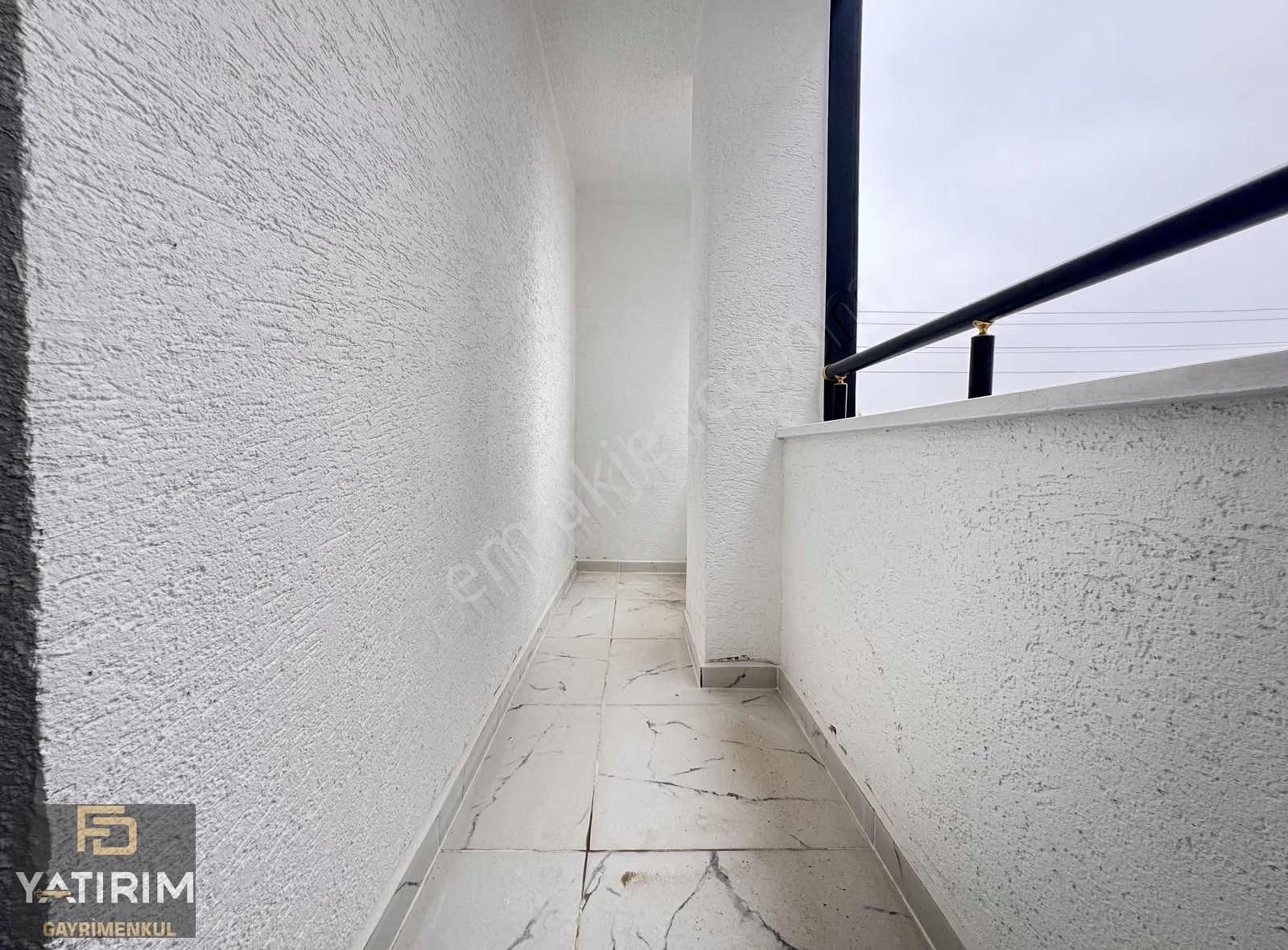 Tuzla Caddesi Yakını Asansörlü Lüx 3+1 120 M2 Ön Cephe Orta Kat - Görsel 15