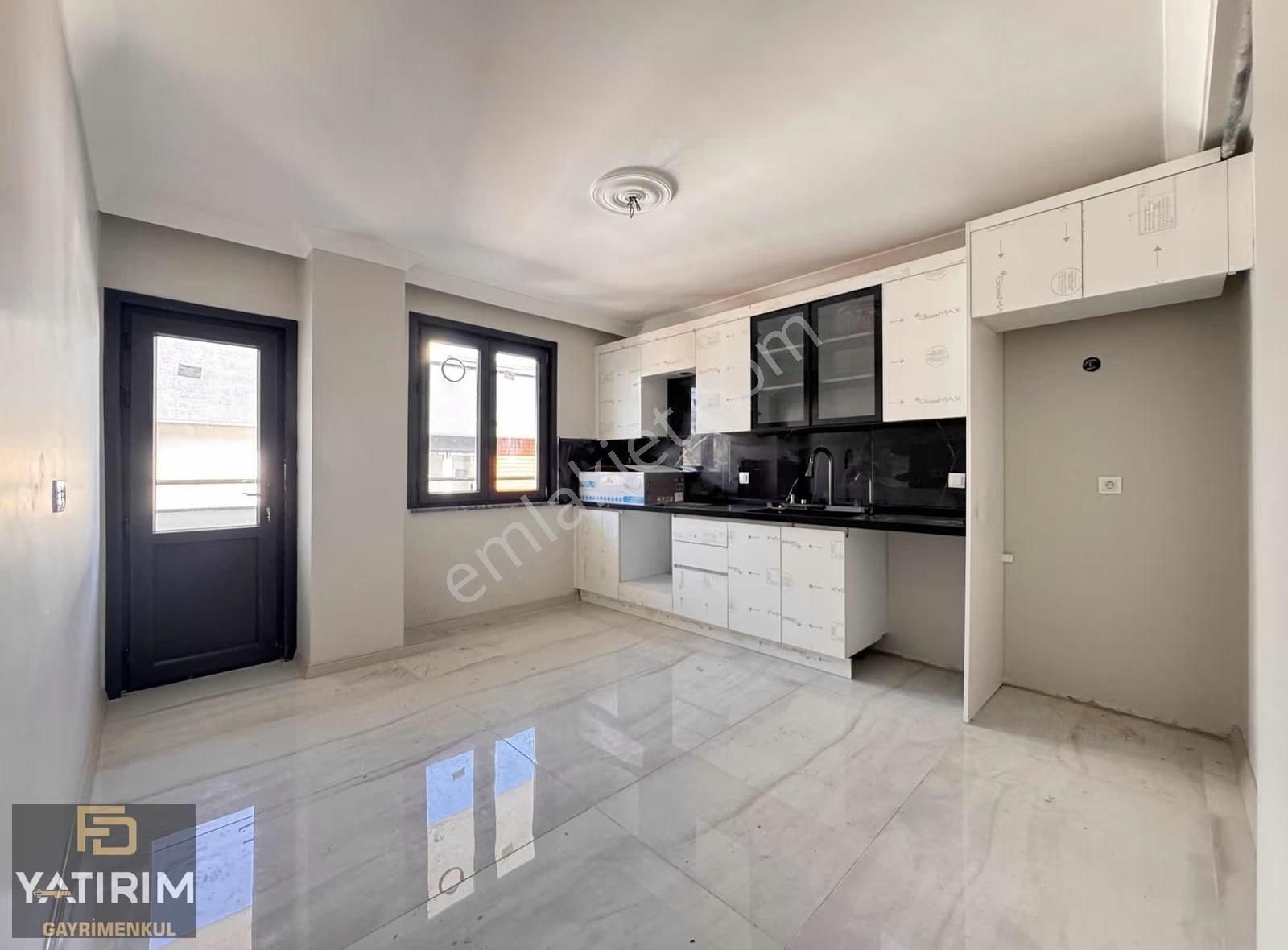 Atatürk Cad Cevizli Fırın Yakını Asansörlü 4+1 200 Lüx Dubleks - Görsel 13