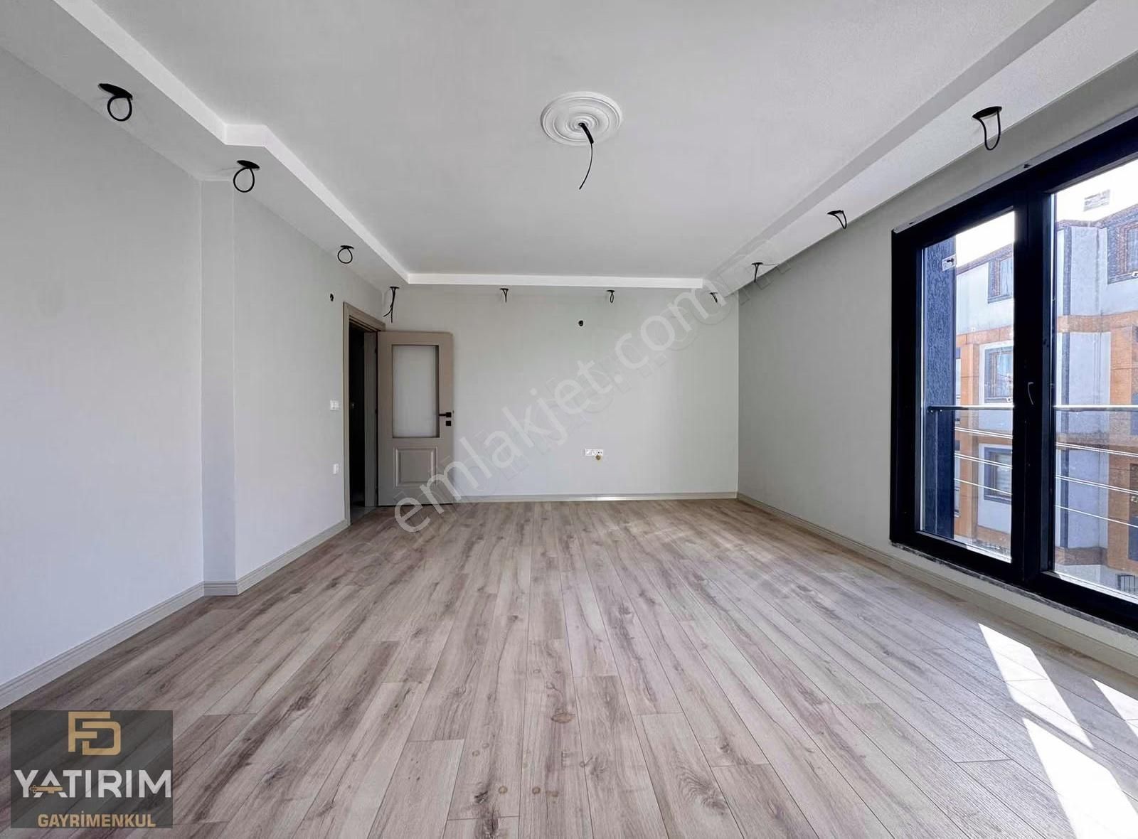 Atatürk Cad Cevizli Fırın Yakını Asansörlü 4+1 200 Lüx Dubleks - Görsel 24