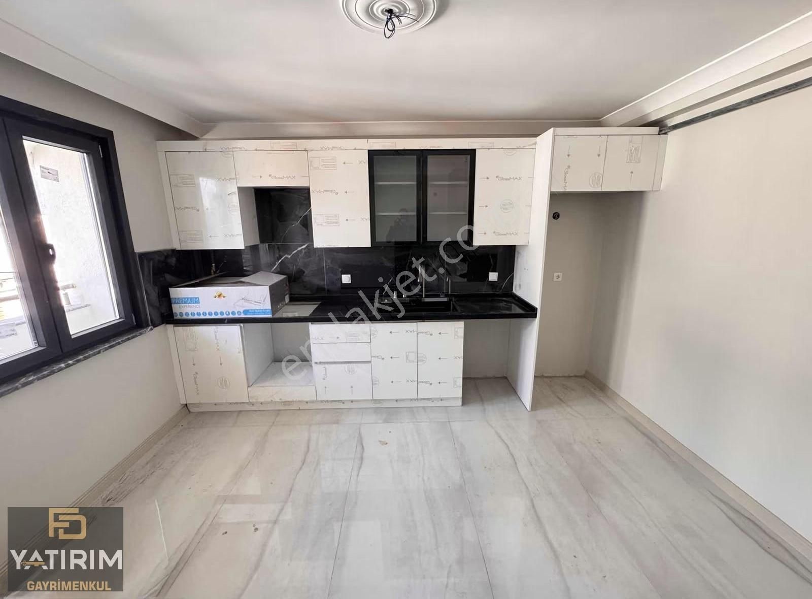 Atatürk Cad Cevizli Fırın Yakını Asansörlü 4+1 200 Lüx Dubleks - Görsel 25