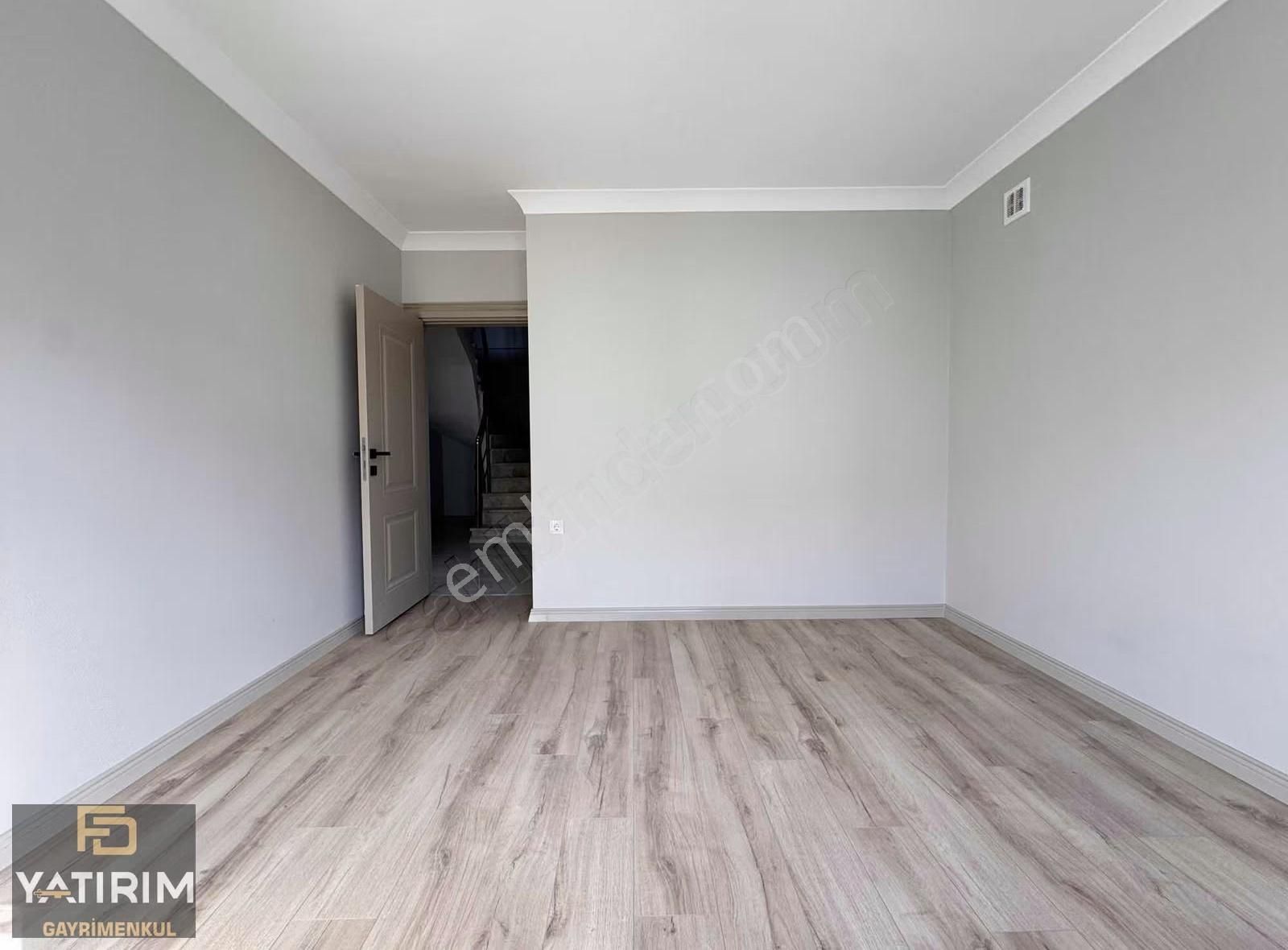 Atatürk Cad Cevizli Fırın Yakını Asansörlü 4+1 200 Lüx Dubleks - Görsel 23