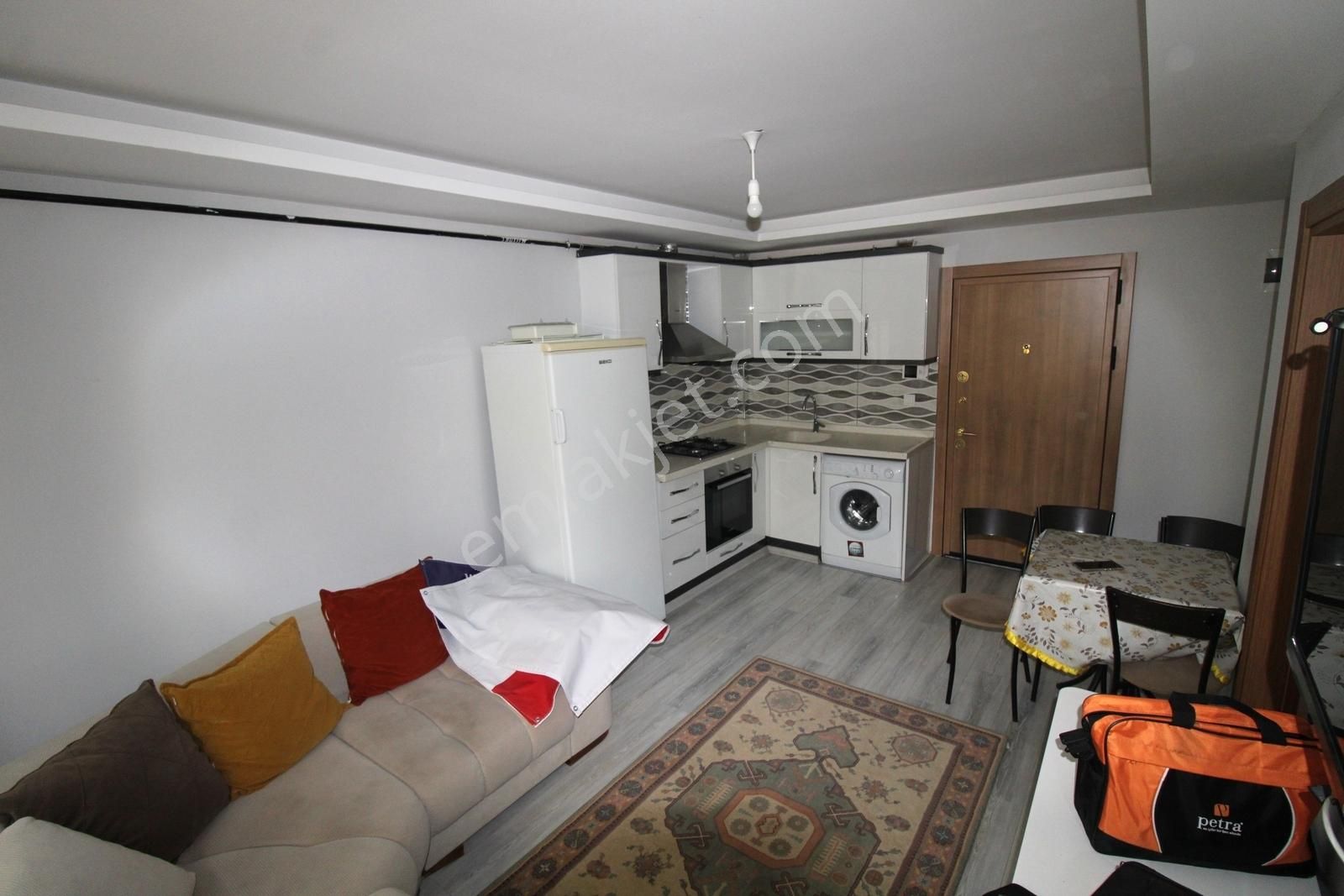 Avm - Adliye - Hastane Yakını Ara Kat Kiralık 1+1 Daire - Görsel 15