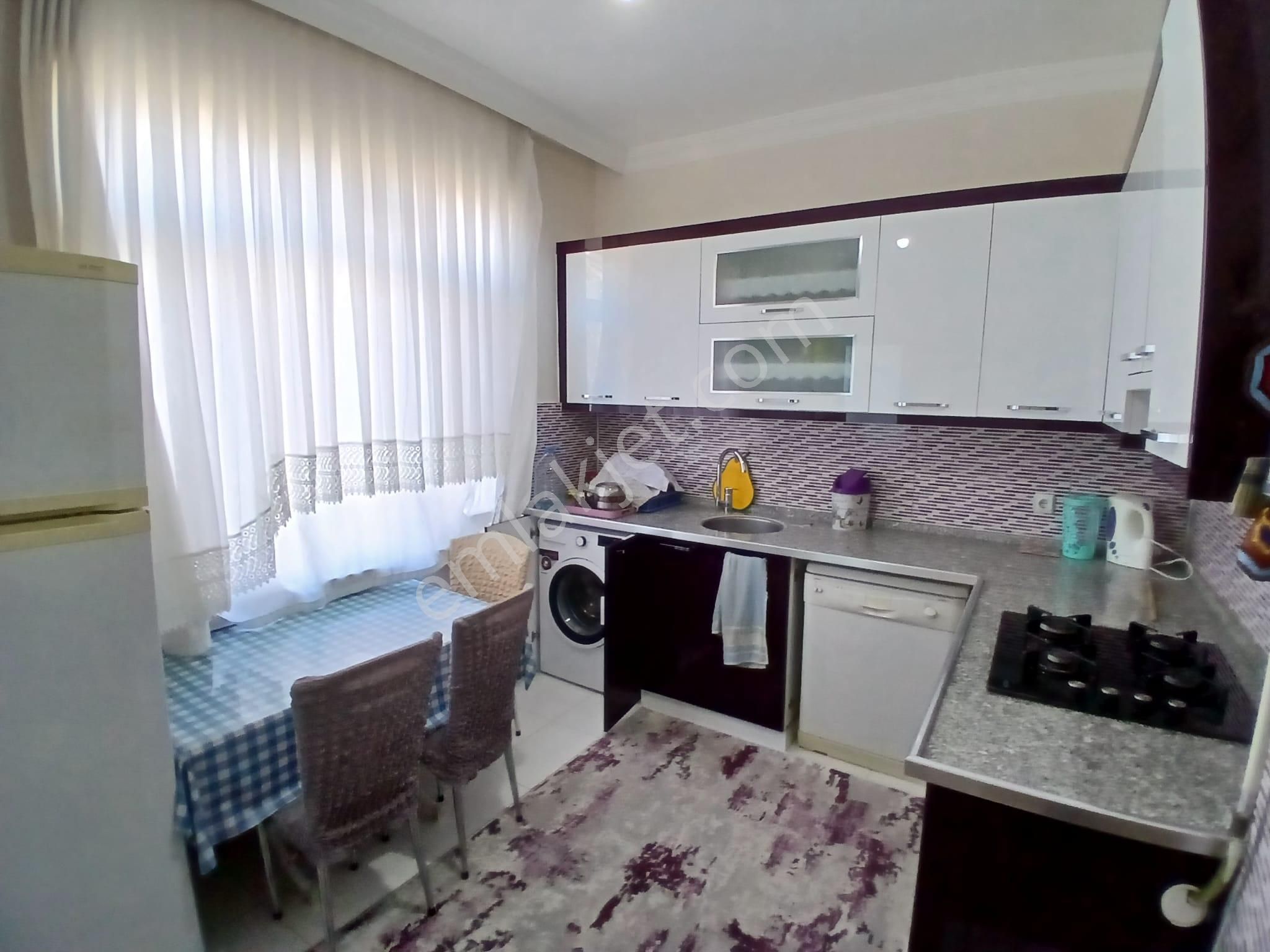 Akçay Emlak'tan Akşehir Park Hayat Hastahanesi Yanında Eşyalı 2. Kat Kiralık 3+1 Daire - Görsel 3