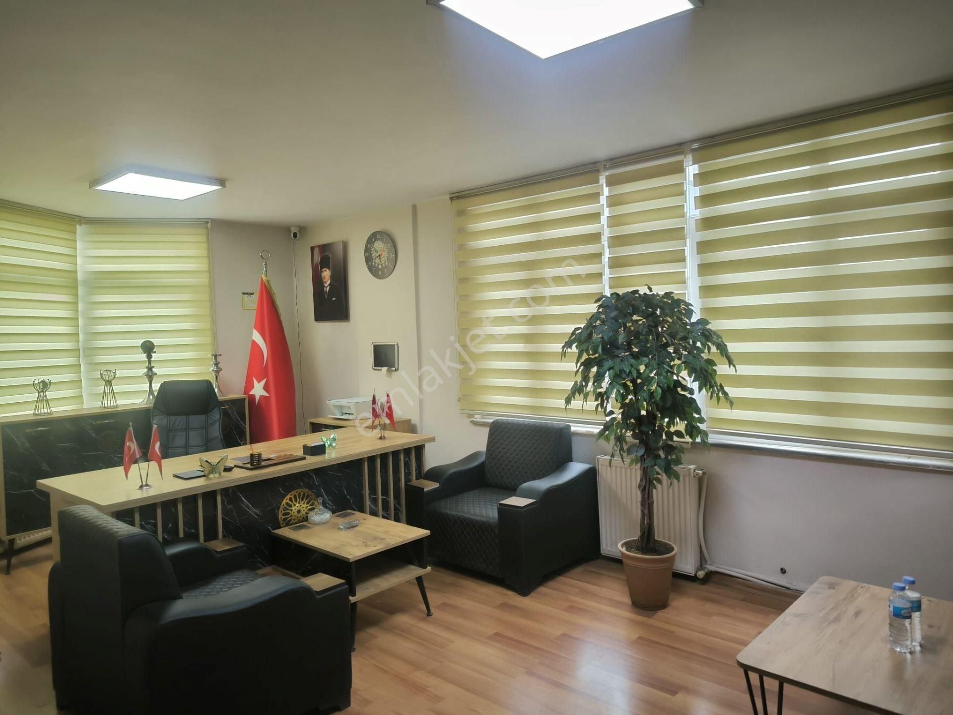 Avcılar'ın Kalbinde, Tabela Değeri Yüksek, Fırsat Ofis/büro - Görsel 2