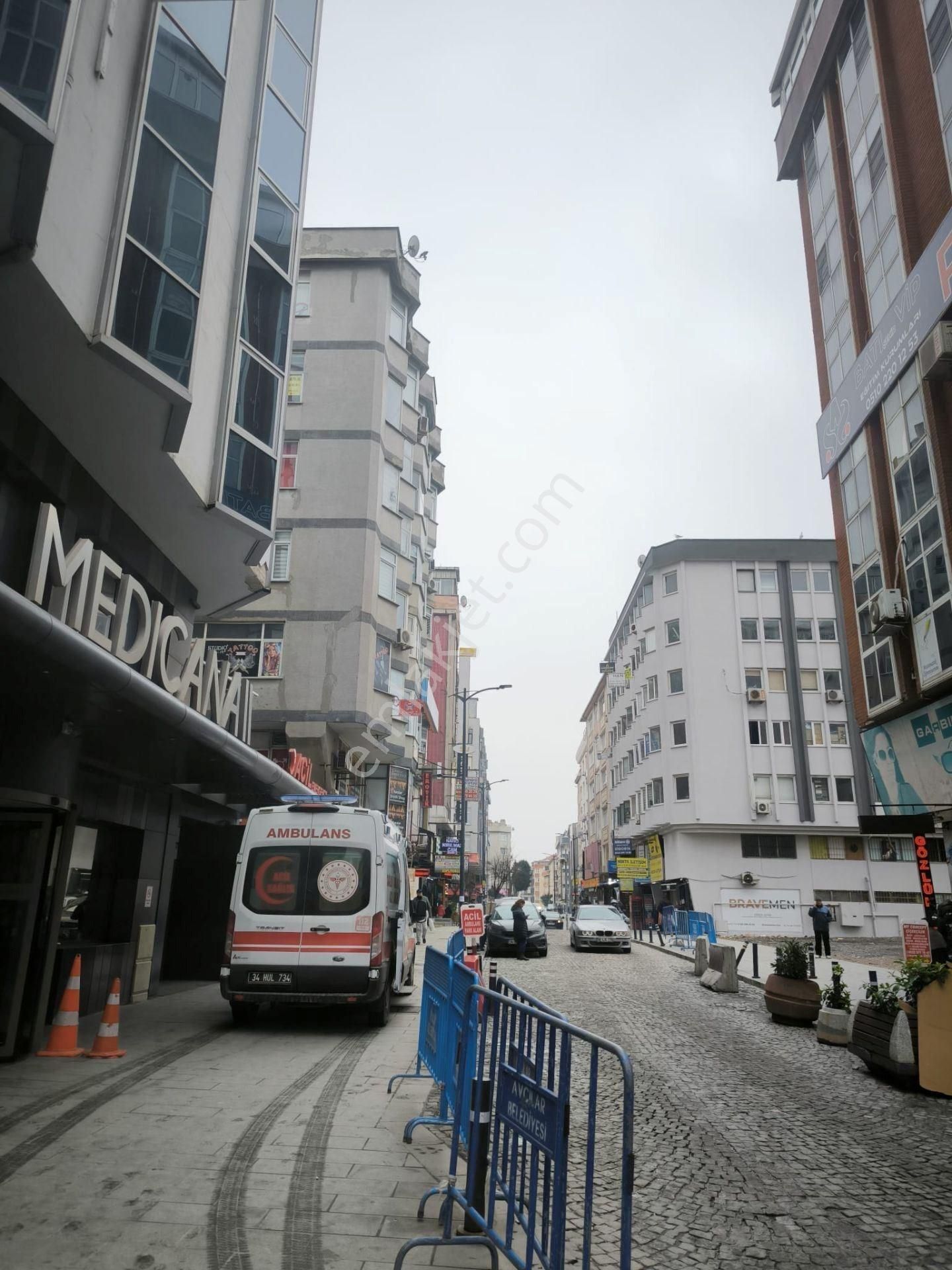 Avcılar'ın Kalbinde, Tabela Değeri Yüksek, Fırsat Ofis/büro - Görsel 10