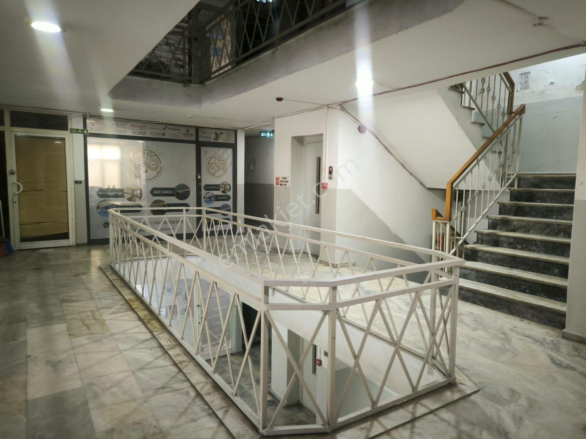 Avcılar'ın Kalbinde, Tabela Değeri Yüksek, Fırsat Ofis/büro - Görsel 5