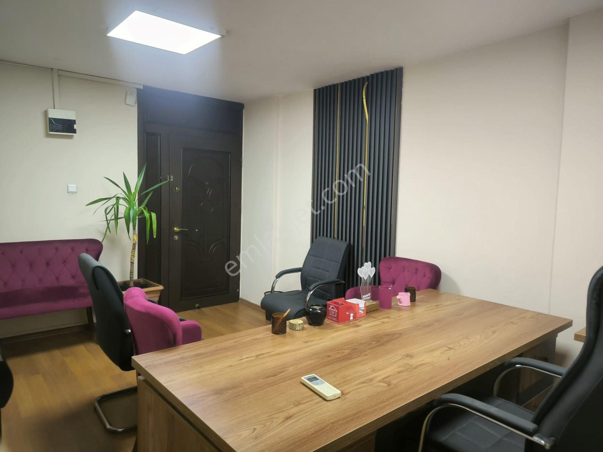 Avcılar'ın Kalbinde, Tabela Değeri Yüksek, Fırsat Ofis/büro - Görsel 16
