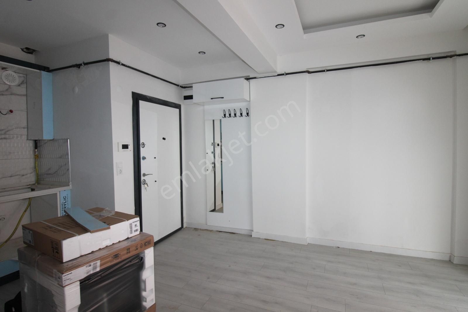 Bahçelievler Mah. Teknik Lise Cd. Ptt Şubesi Karşı Sokağında - Görsel 7