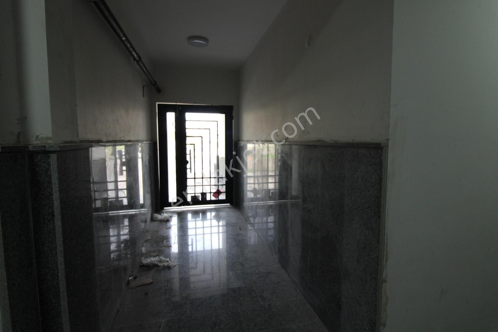 Bahçelievler Mah. Teknik Lise Cd. Ptt Şubesi Karşı Sokağında - Görsel 17