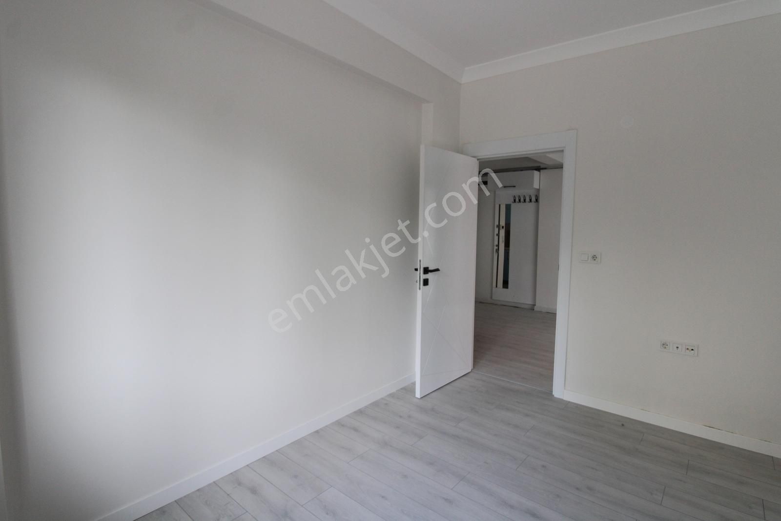 Bahçelievler Mah. Teknik Lise Cd. Ptt Şubesi Karşı Sokağında - Görsel 21