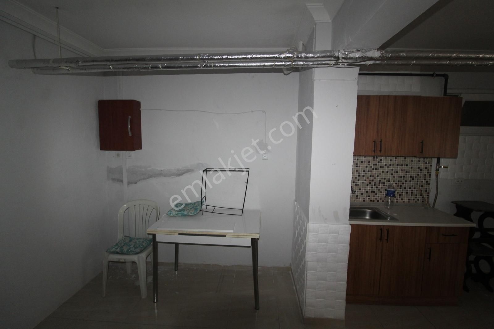 Bahçelievler Teknik Lise Cad.üzeri Bodrum Kat Satılık 1+1 Daire - Görsel 5