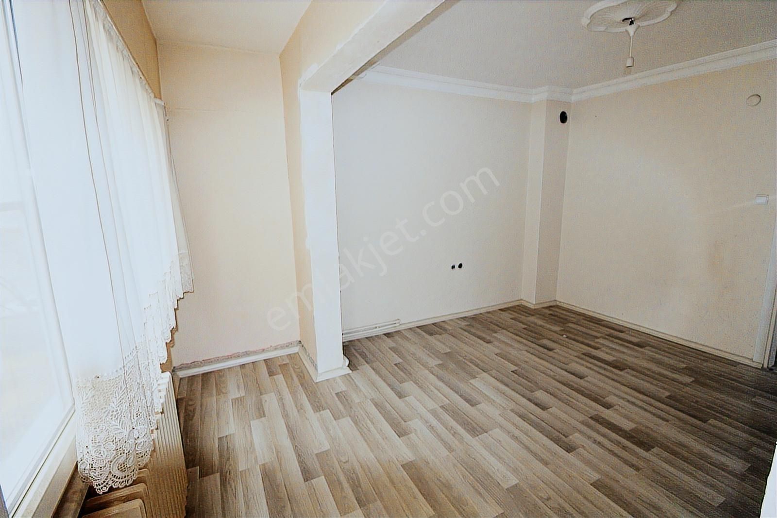 Startkey Den Bahçelievlerde Satılık Arakat 2+1 Daire 115m2 - Görsel 24