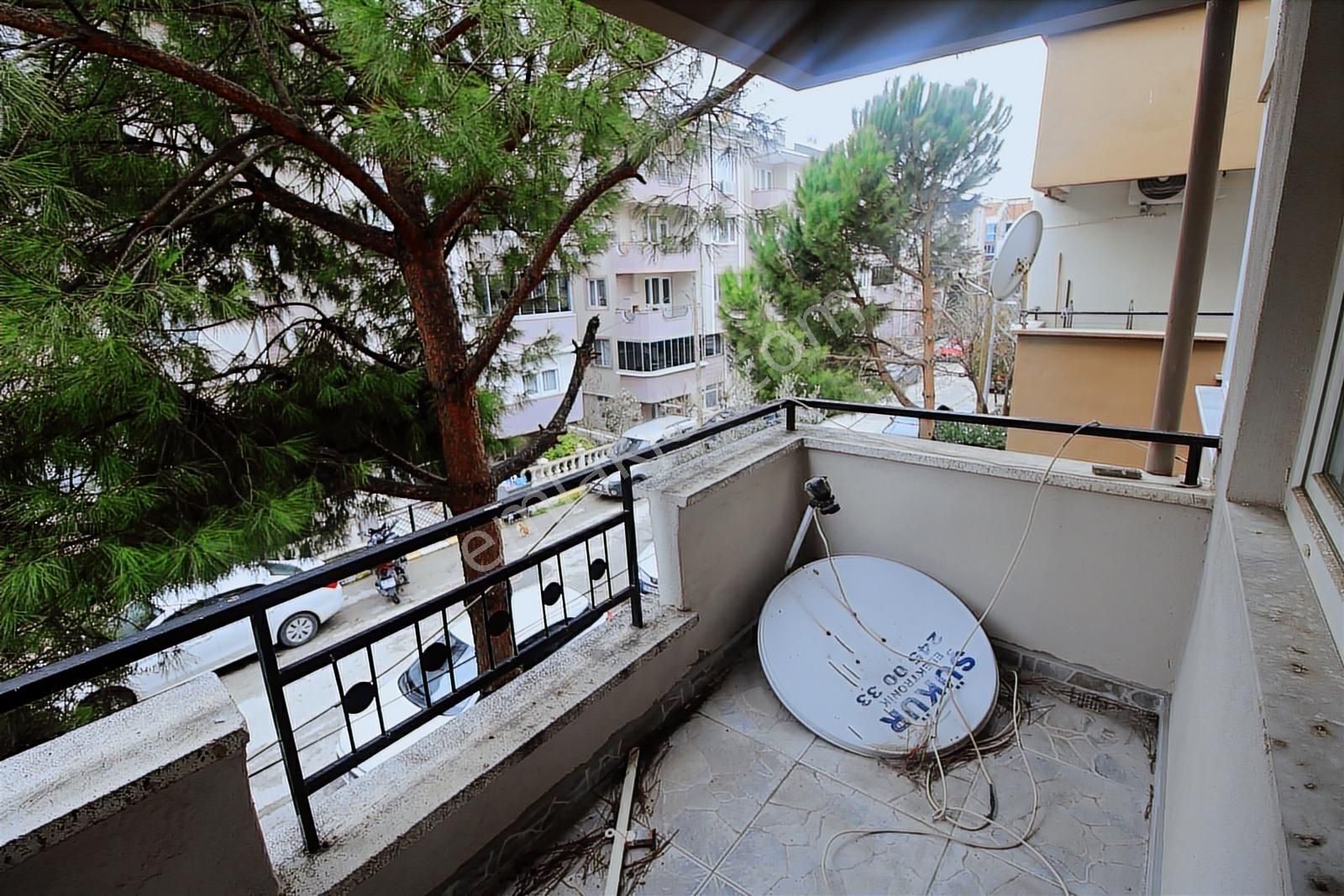 Startkey Den Bahçelievlerde Satılık Arakat 2+1 Daire 115m2 - Görsel 6