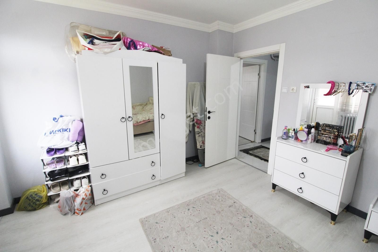 Startkey Yönden M.a.ersoy Cadde Üstü İçi Yenilenmiş Geniş 3+1 - Görsel 32