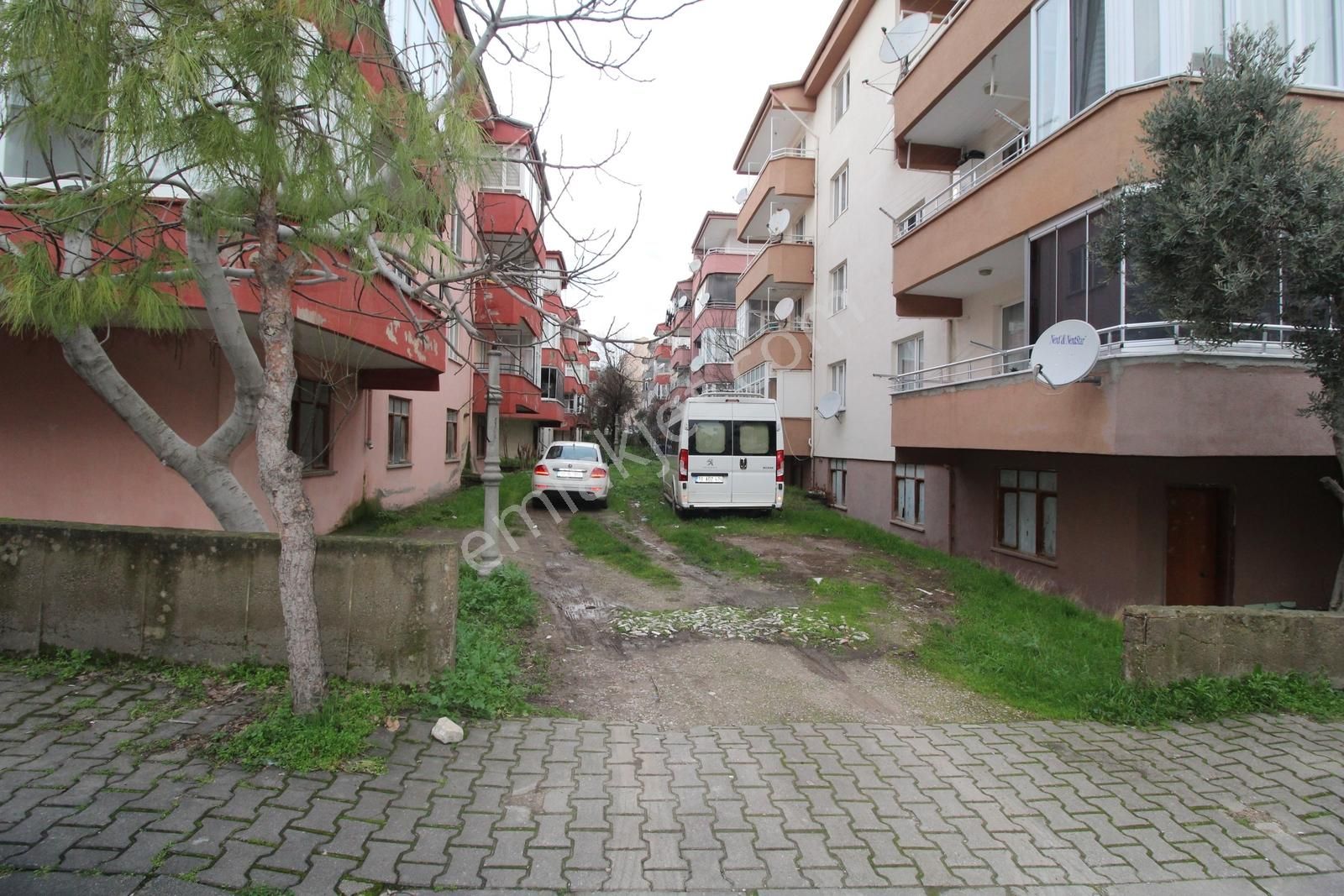 Startkey Yönden M.a.ersoy Cadde Üstü İçi Yenilenmiş Geniş 3+1 - Görsel 4
