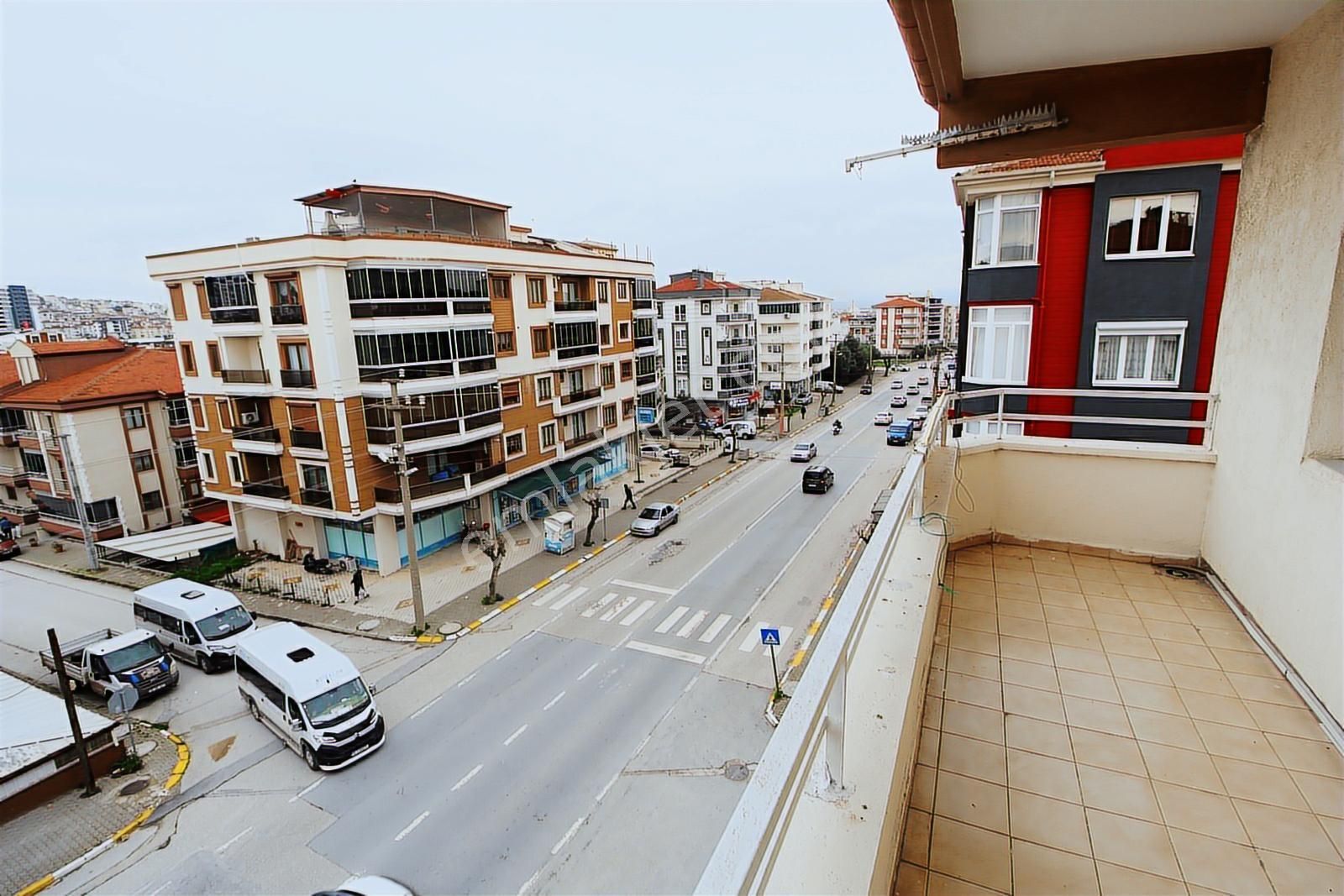 Startkey Yönden M.a.ersoy Cadde Üstü İçi Yenilenmiş Geniş 3+1 - Görsel 22