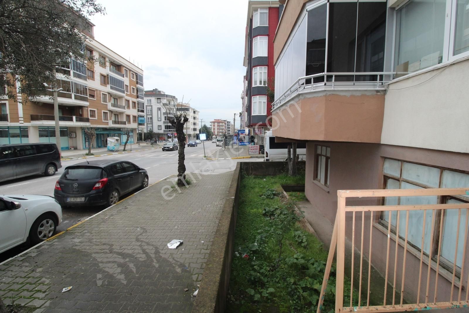 Startkey Yönden M.a.ersoy Cadde Üstü İçi Yenilenmiş Geniş 3+1 - Görsel 34