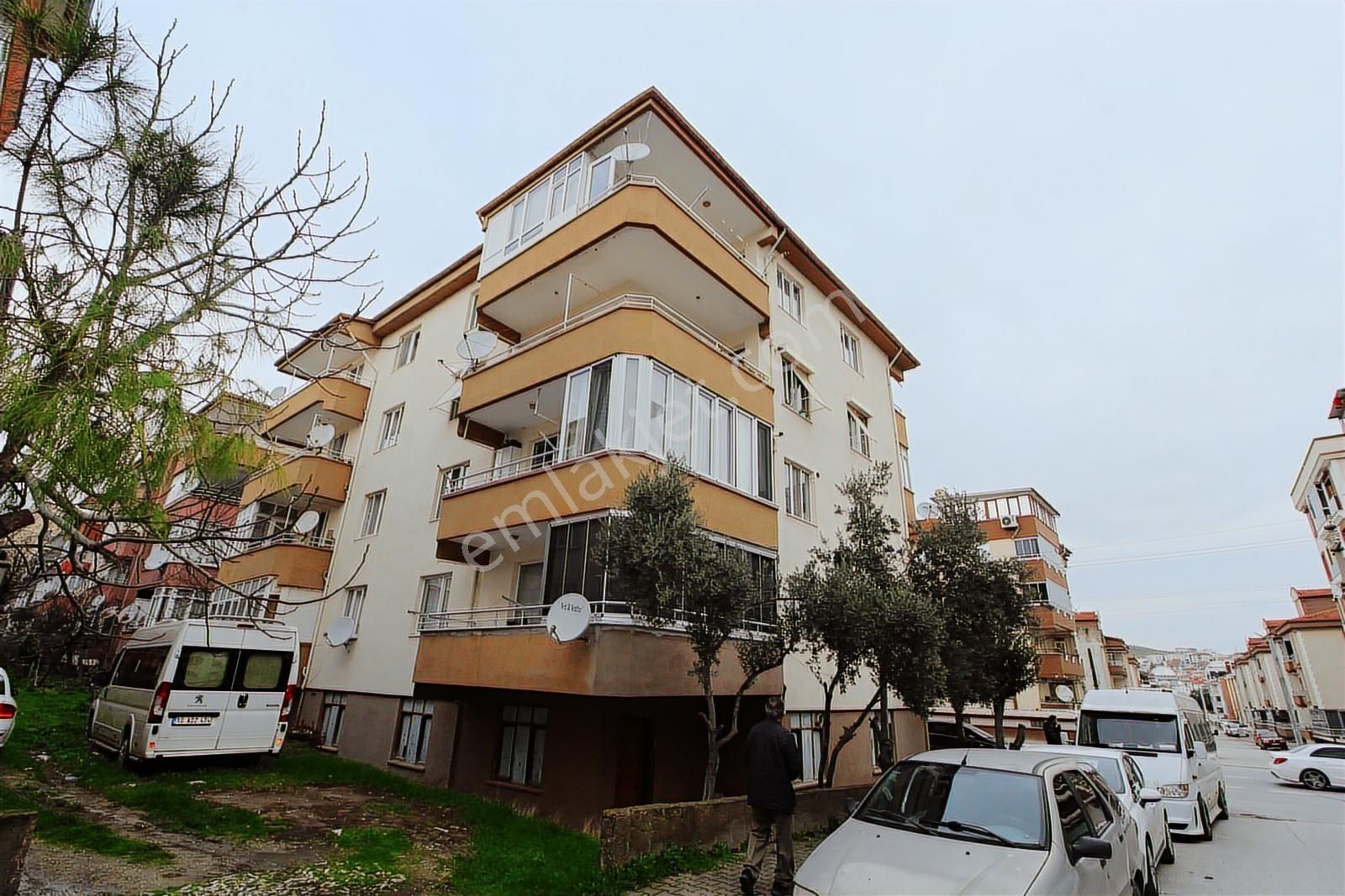 Startkey Yönden M.a.ersoy Cadde Üstü İçi Yenilenmiş Geniş 3+1 - Görsel 9