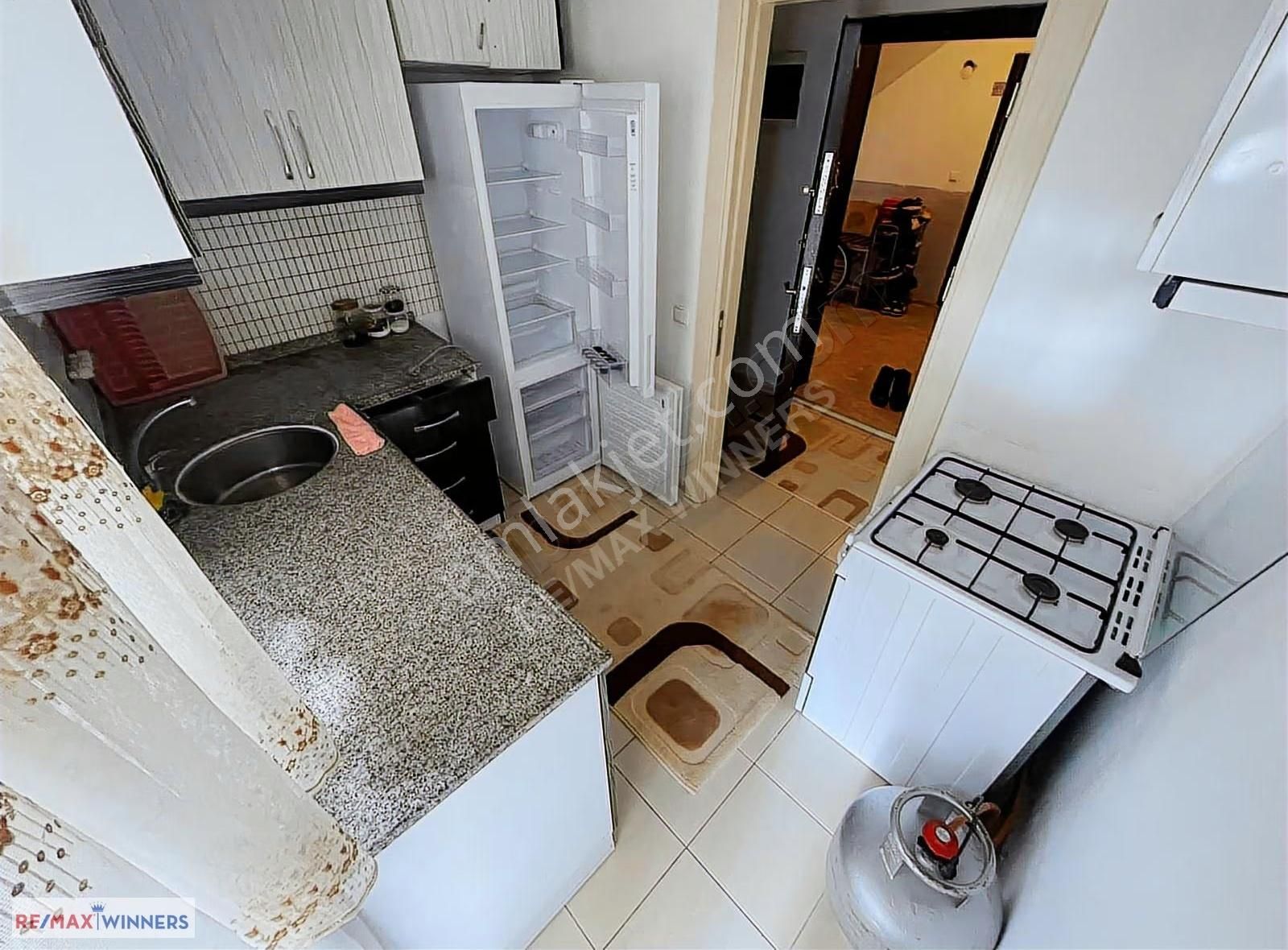 Kanal Mahallesı'nde 1+1 Eşyalı Kıralık Daıre - Görsel 2