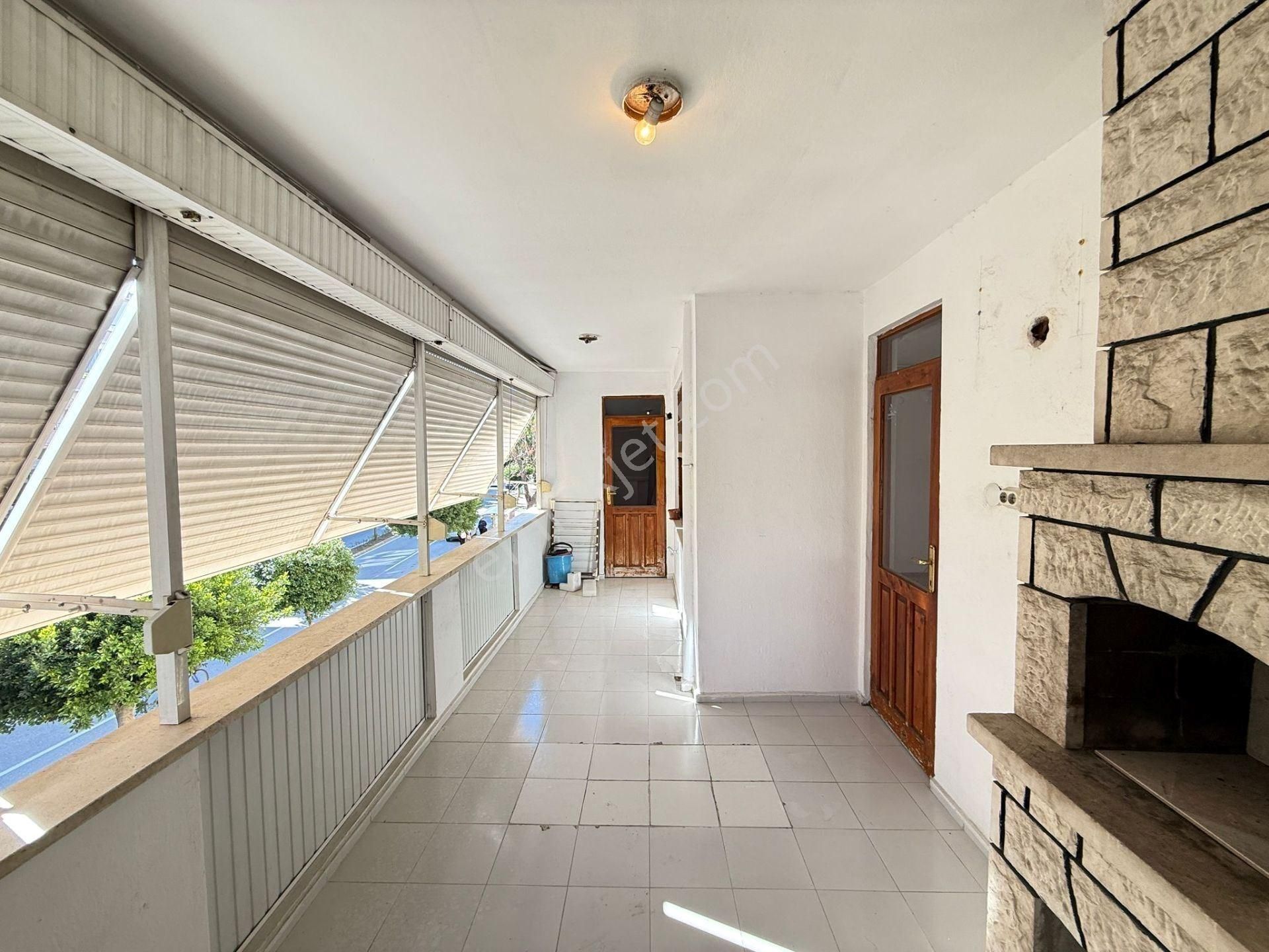 Alanya Güllerpınarı 25m Yol Üstü 3+1 Eşyasız Kiralık Daire