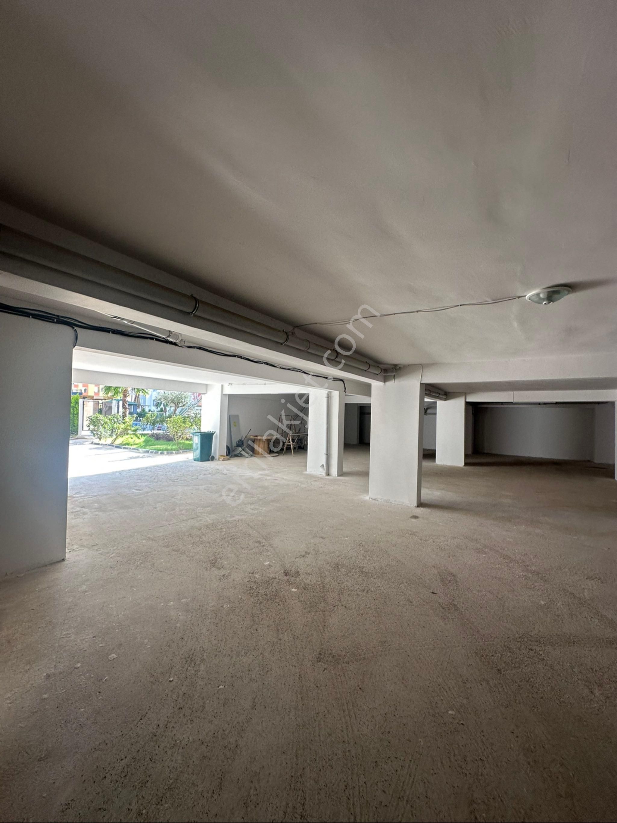 Tömükte Full Aktiviteli Sitede 1+1 Fırsat Daire - Görsel 9