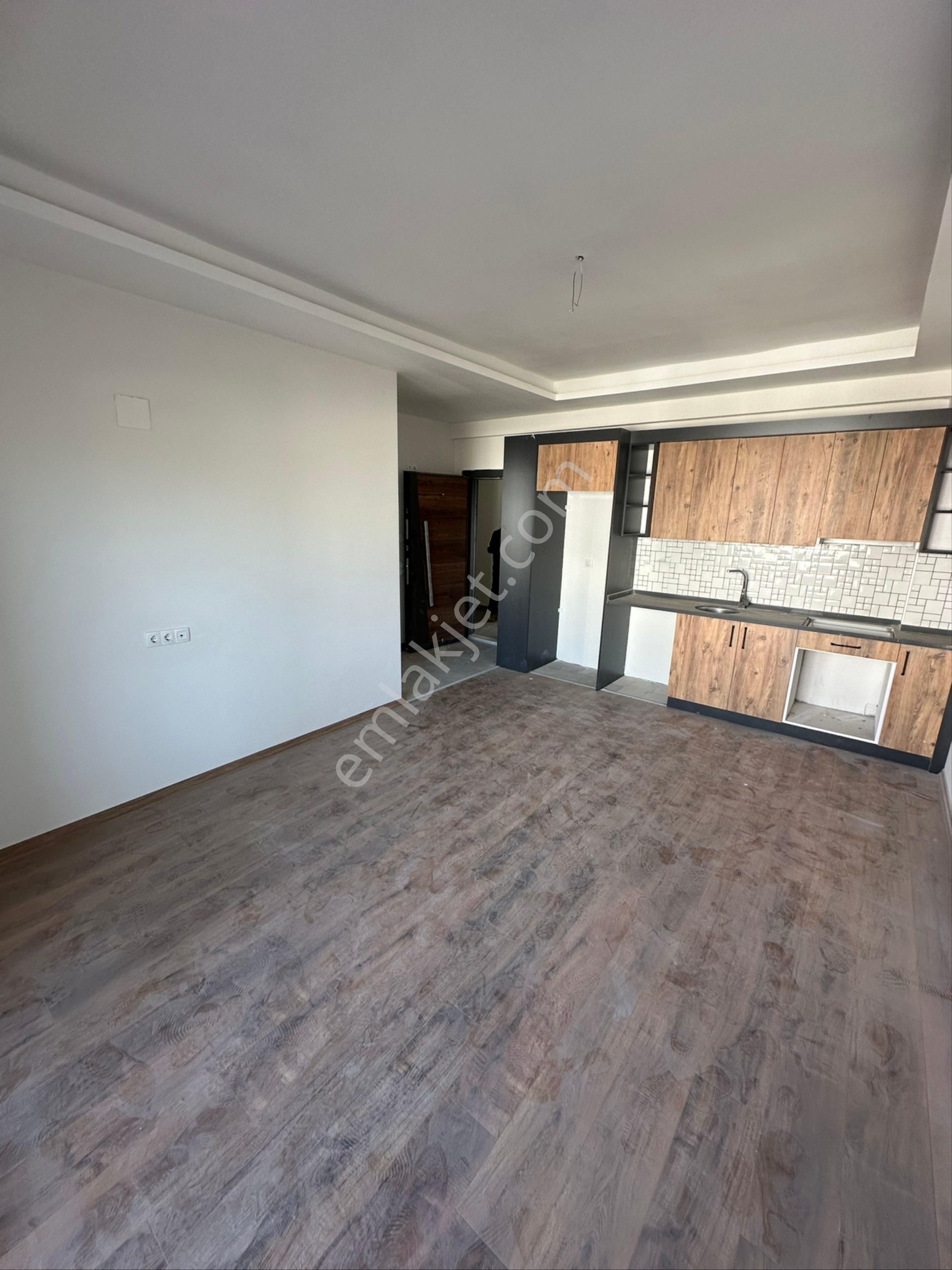 Tömükte Full Aktiviteli Sitede 1+1 Fırsat Daire - Görsel 2