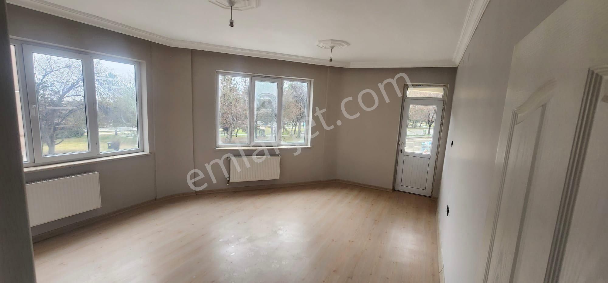 İ-627 Batıkent 3+1 Kiralık Daire