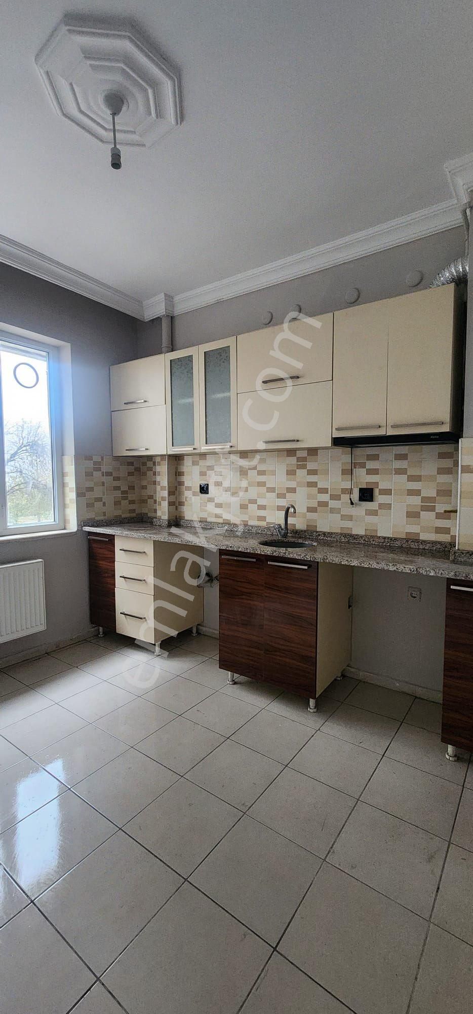 İ-627 Batıkent 3+1 Kiralık Daire - Görsel 2