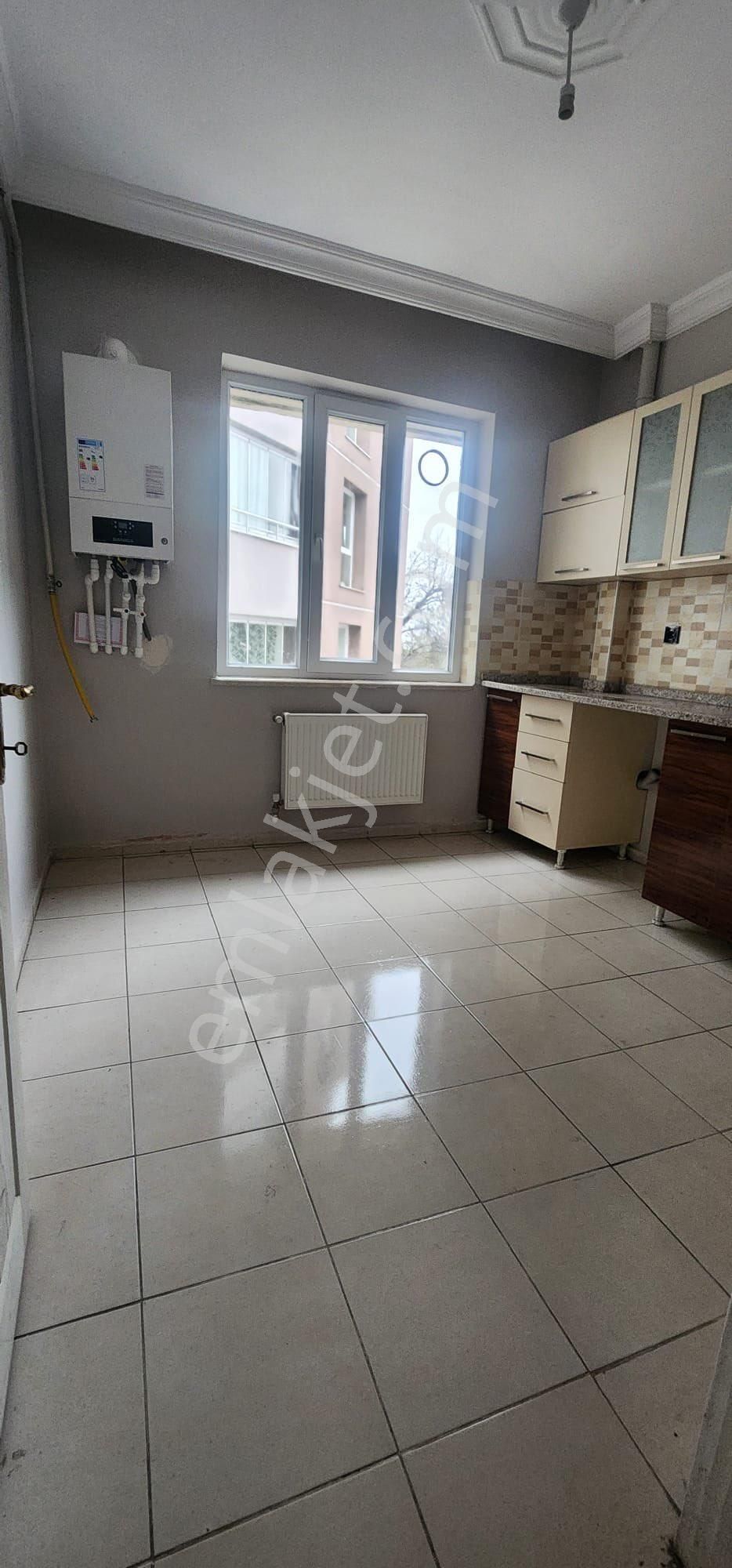 İ-627 Batıkent 3+1 Kiralık Daire - Görsel 15